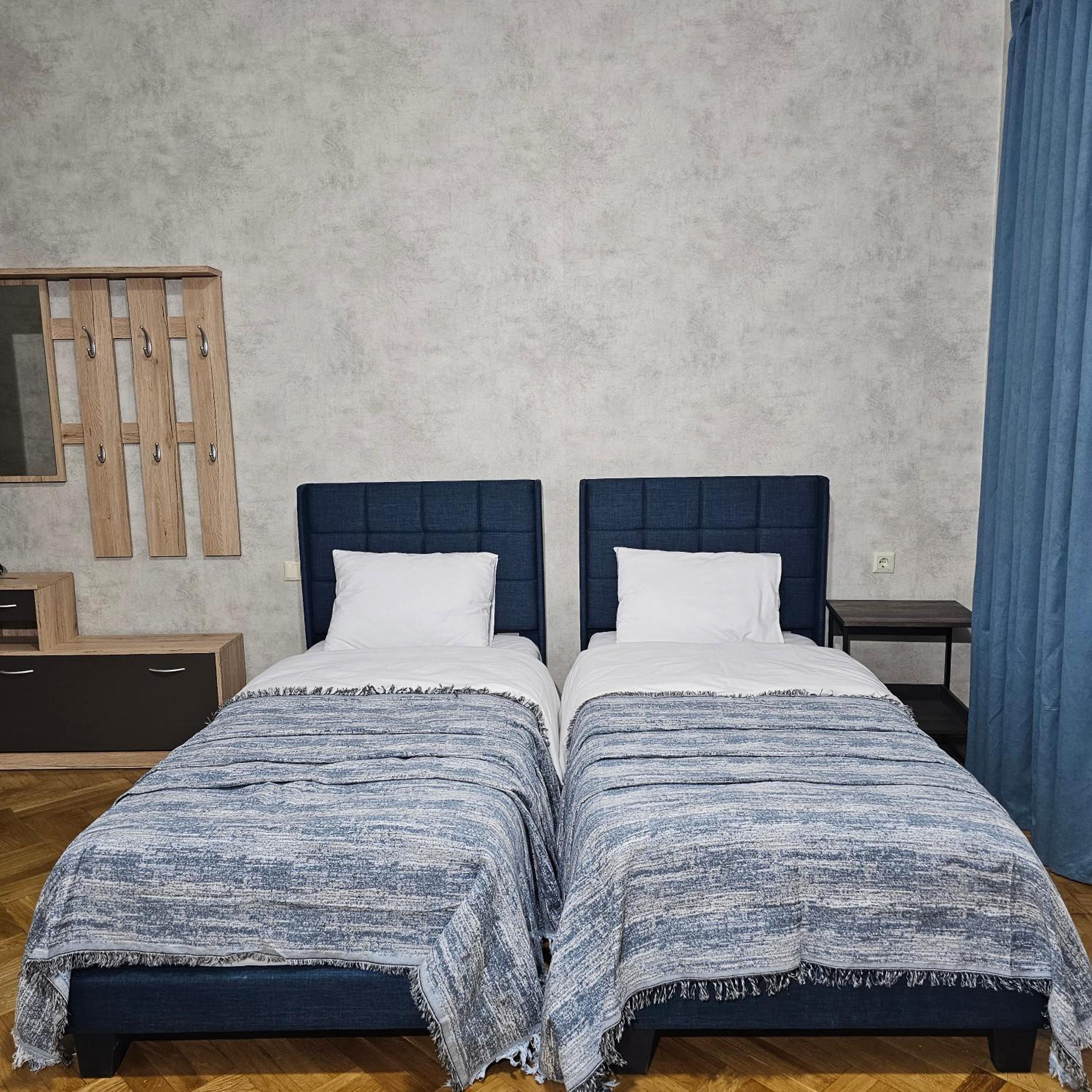 Triple Room - Photo 1