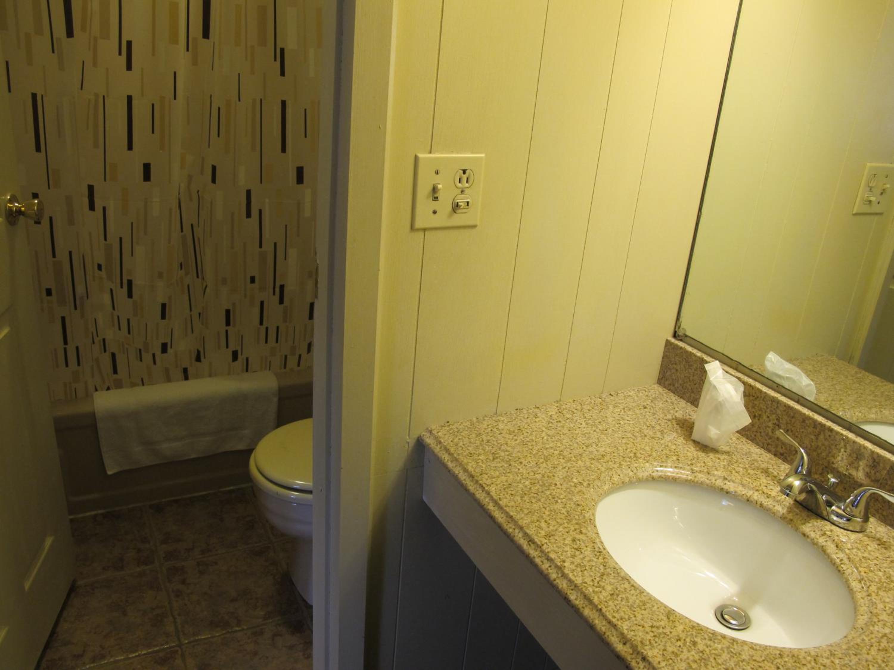 Standard Double Room - Photo 4