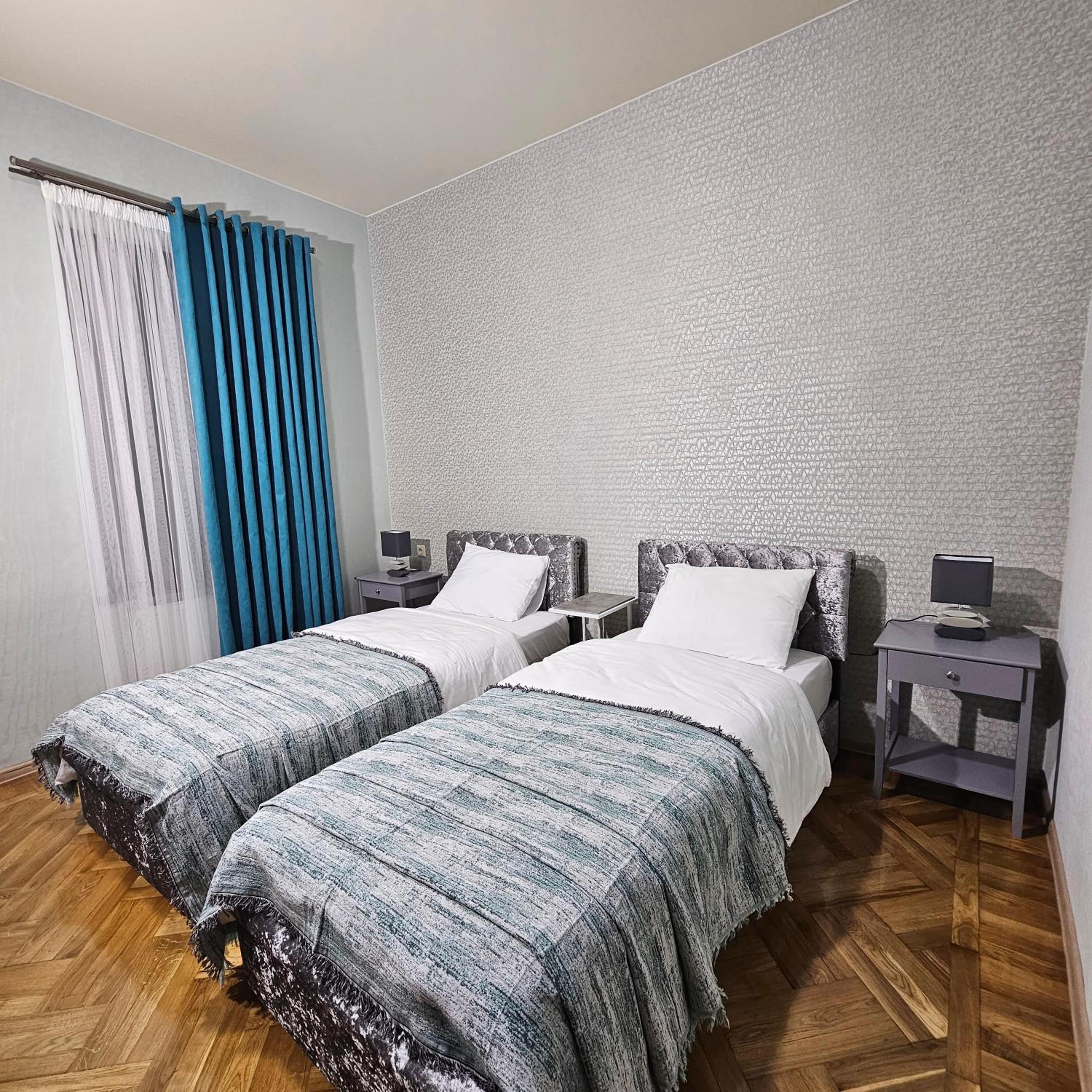 Double or Twin Room - Photo 11