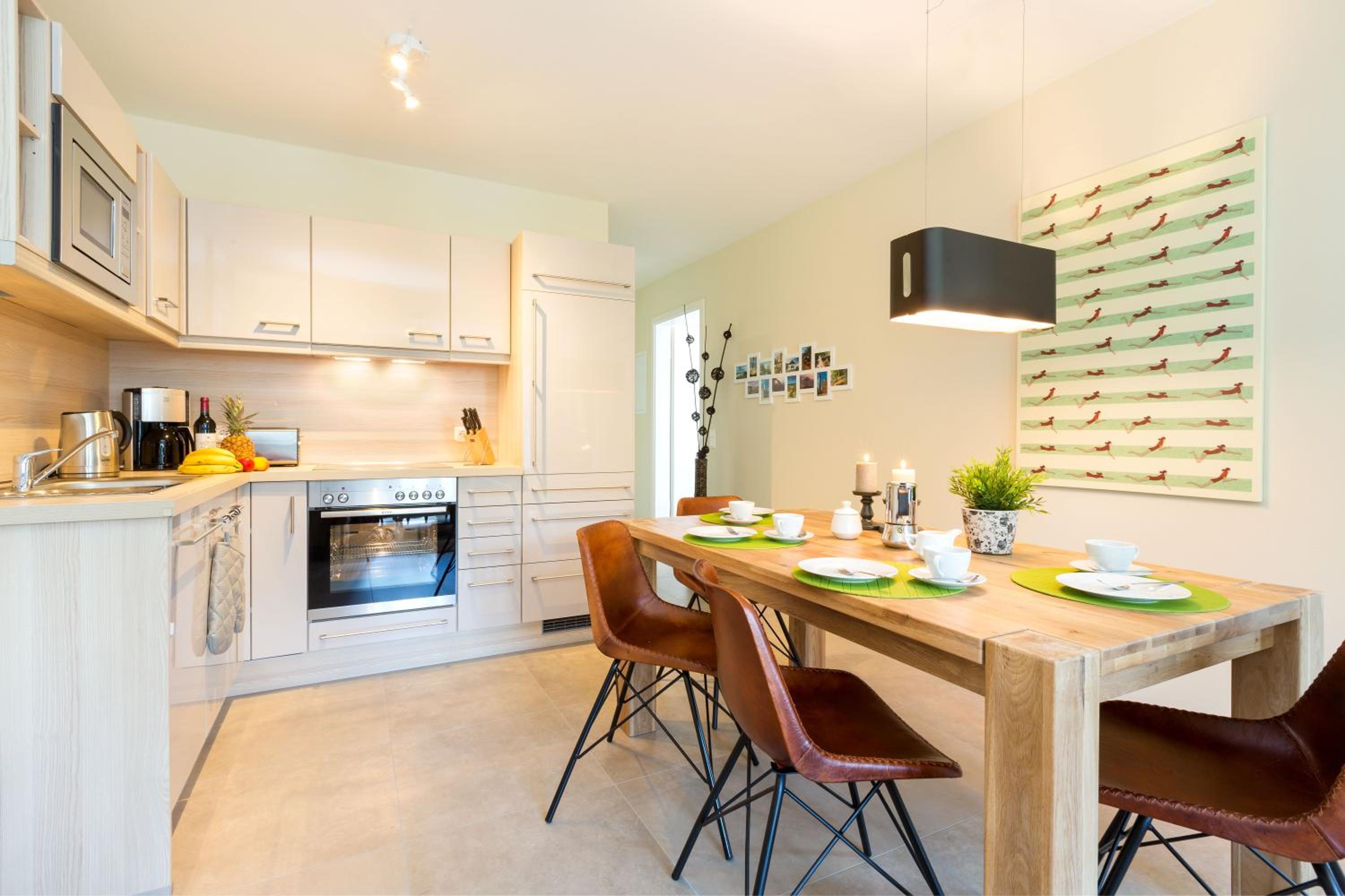 Two-Bedroom Apartment with Balcony photo 2