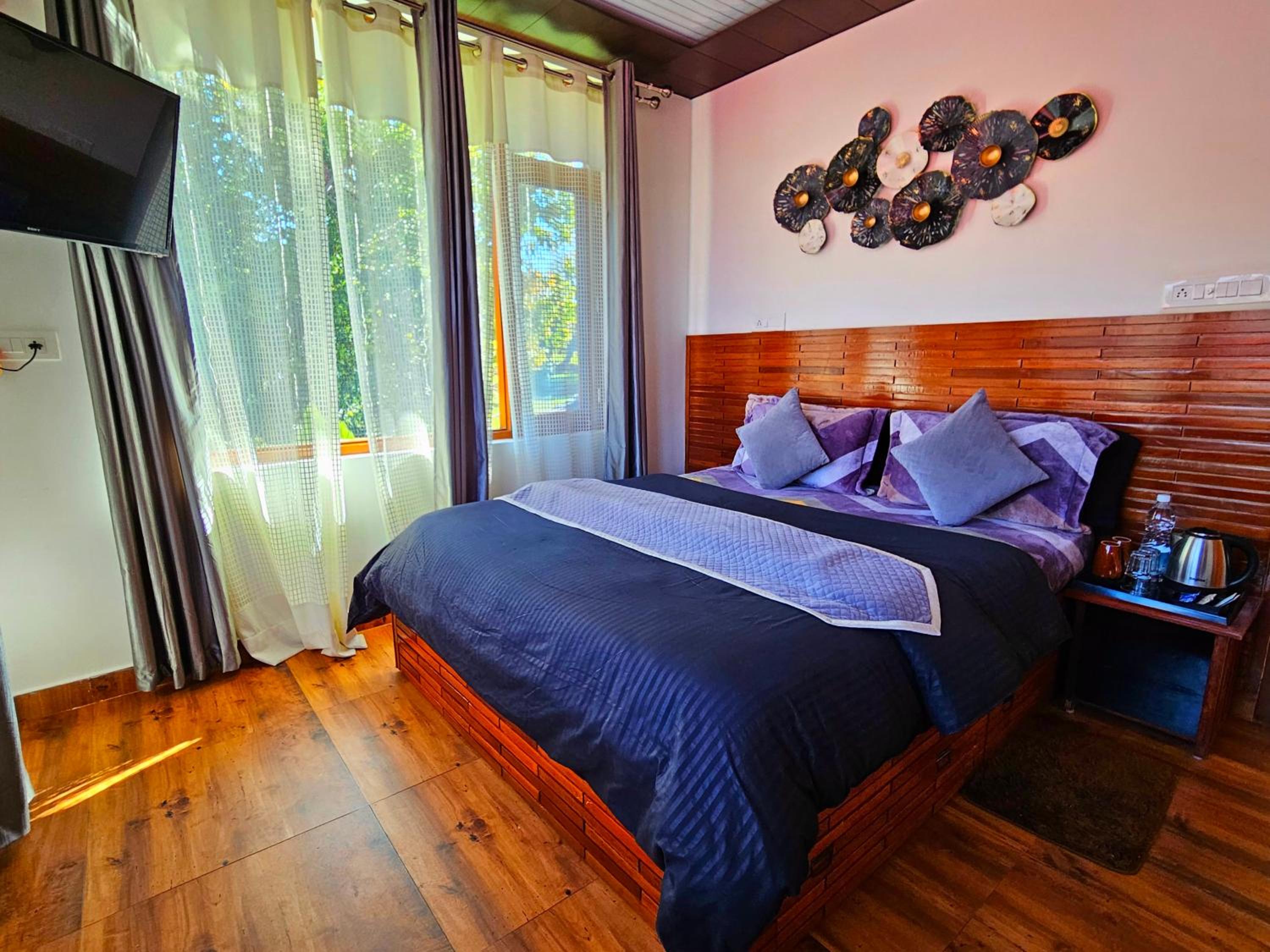 Double Room with Mountain View