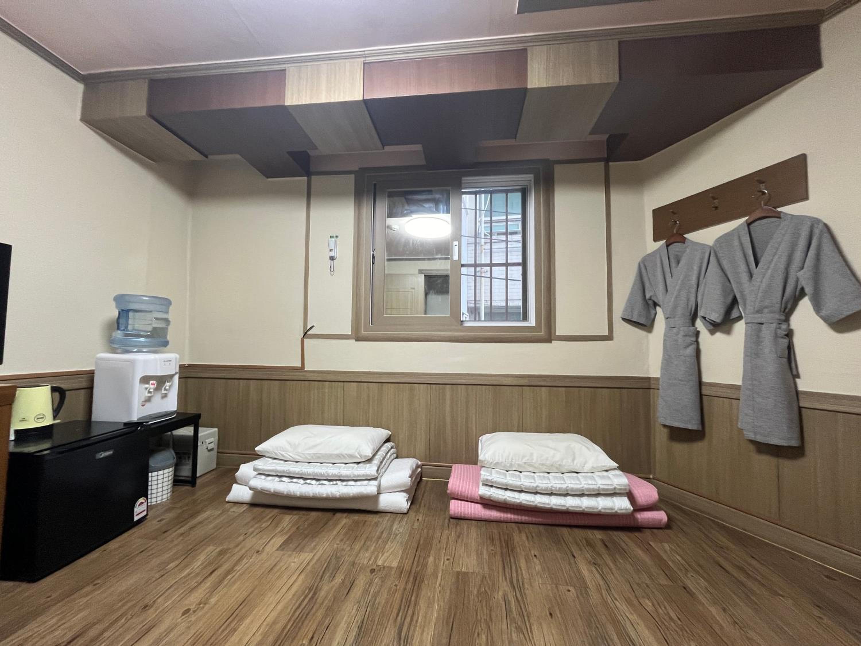 Korean Style Ondol Room