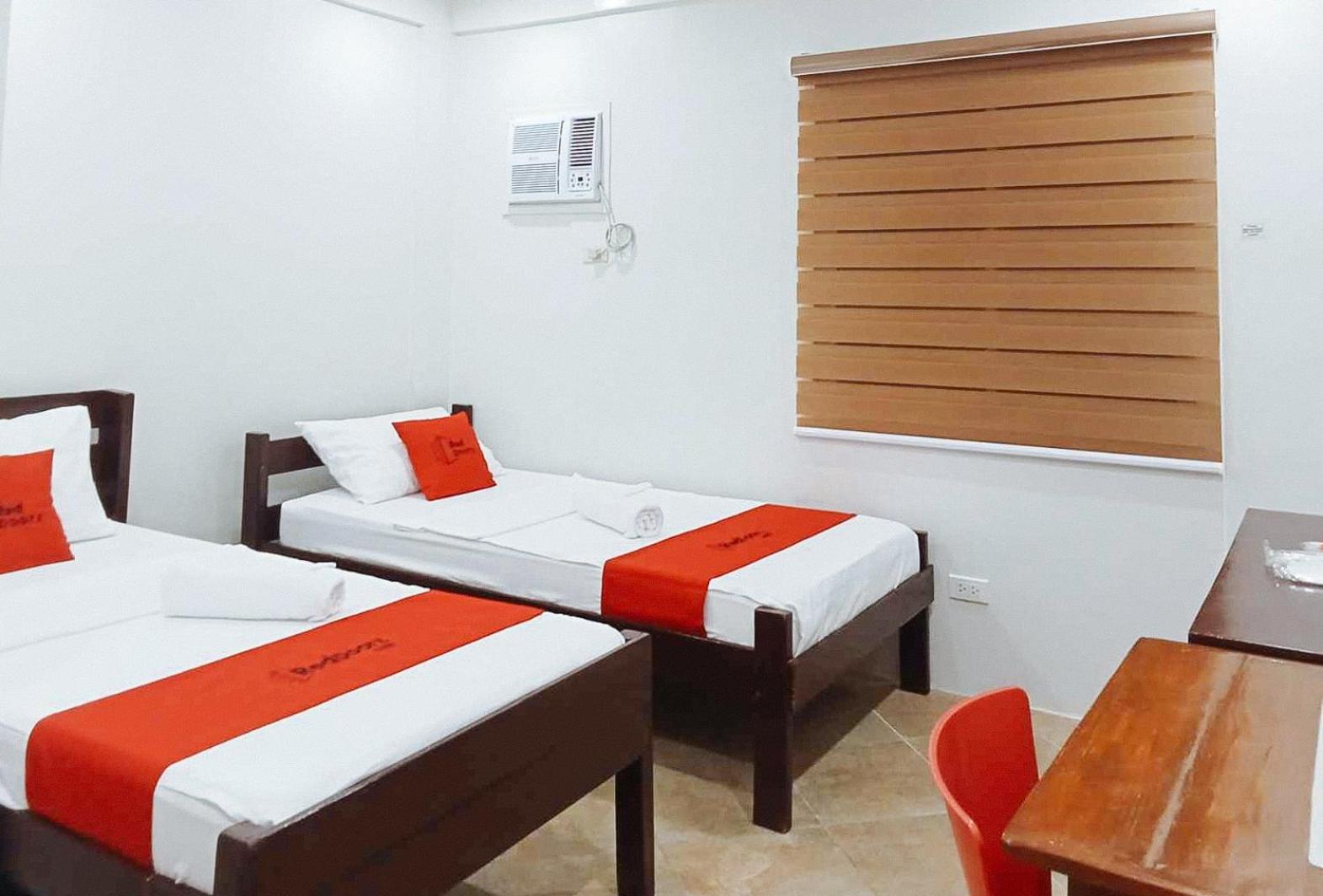 Twin Room - Photo 1