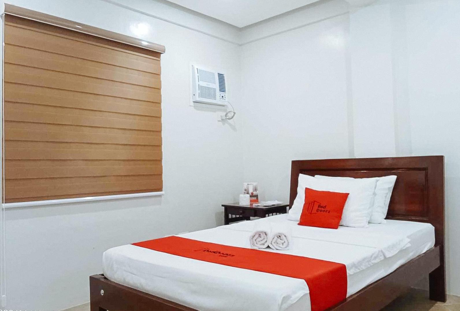 Deluxe Room - Photo 1