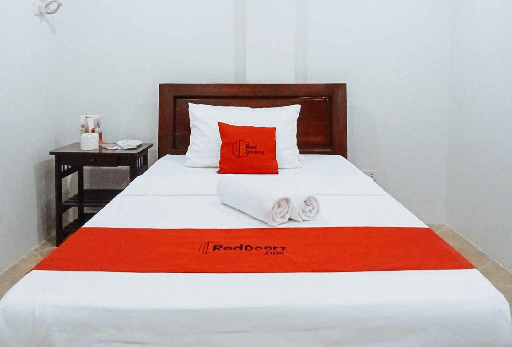 Deluxe Room - Photo 2