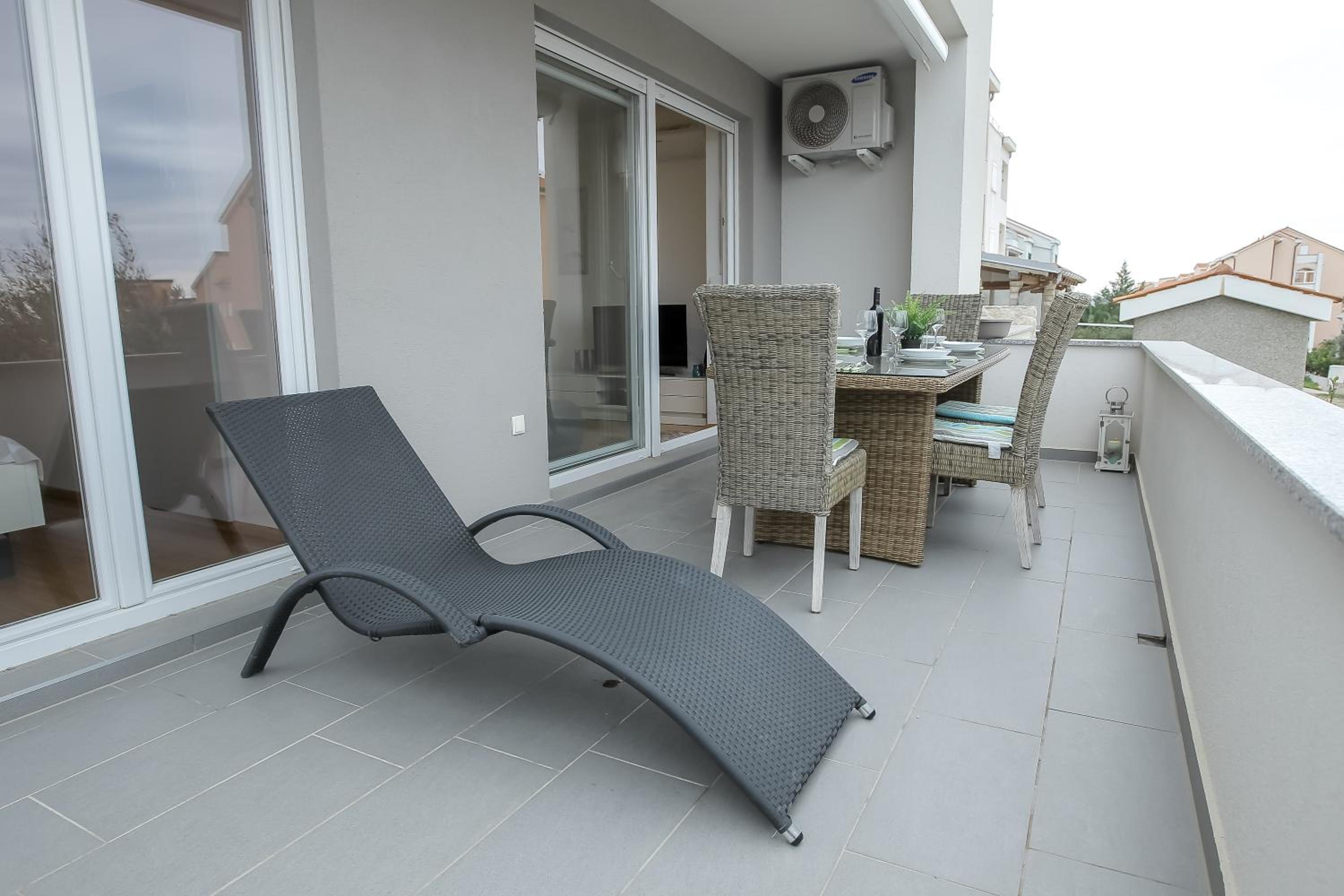 Two-Bedroom Apartment - Photo 9