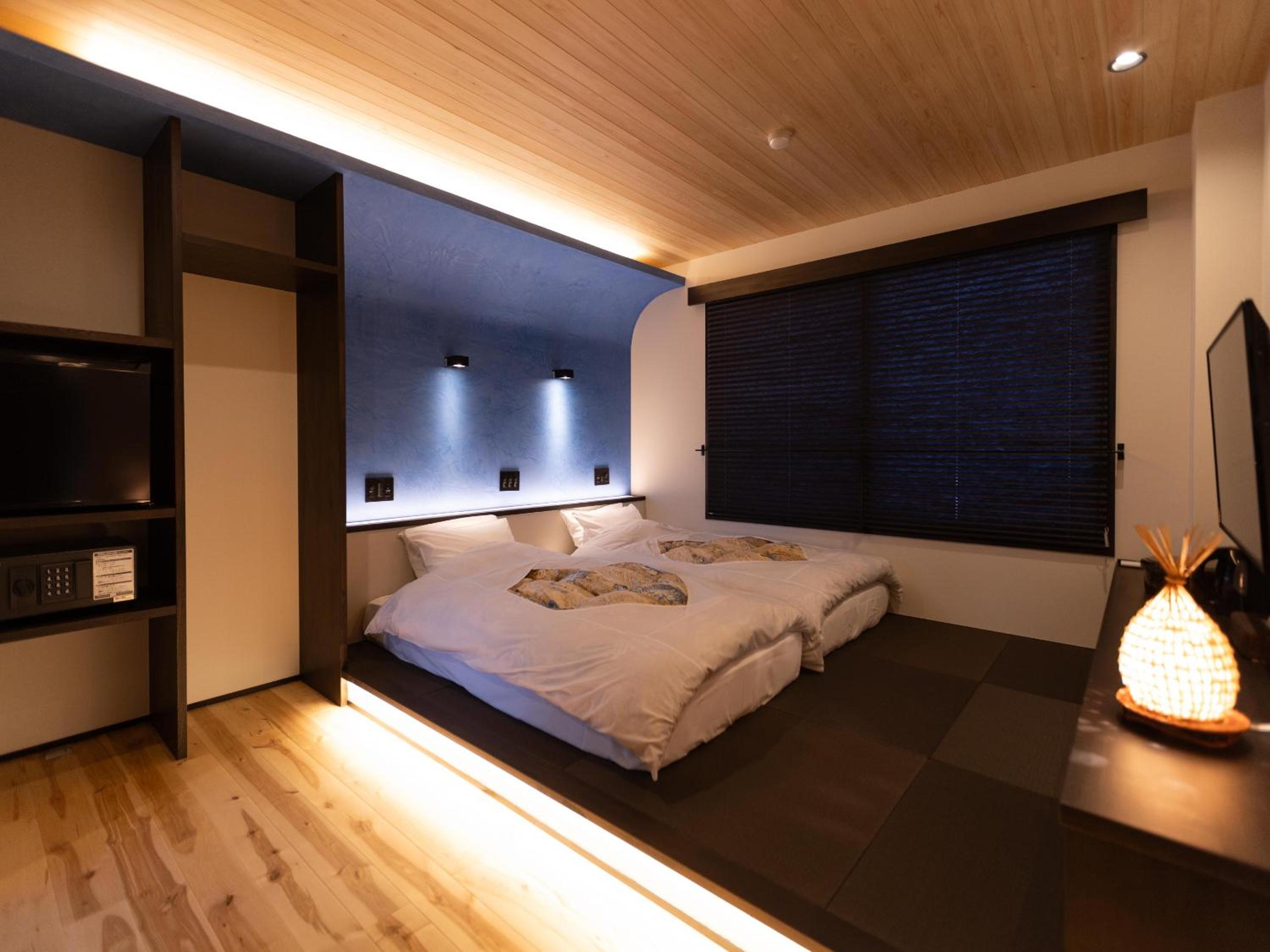Standard Twin Room with Mountain View photo 1