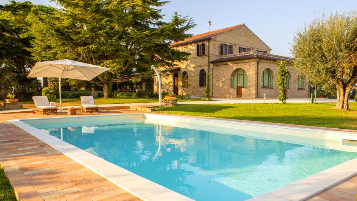 Four-Bedroom Villa photo 3