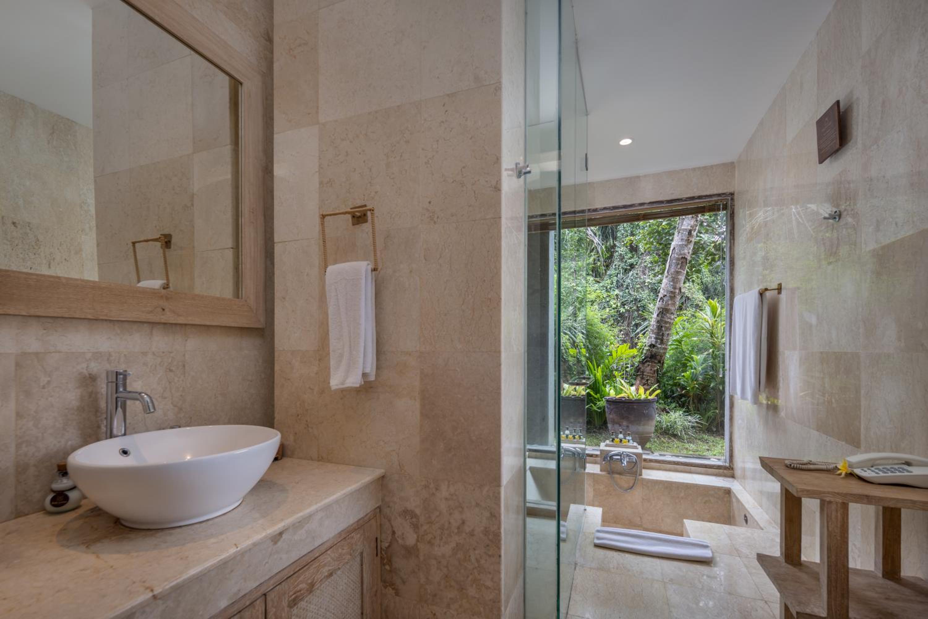 Lanai Terrace Room with Free Benefits