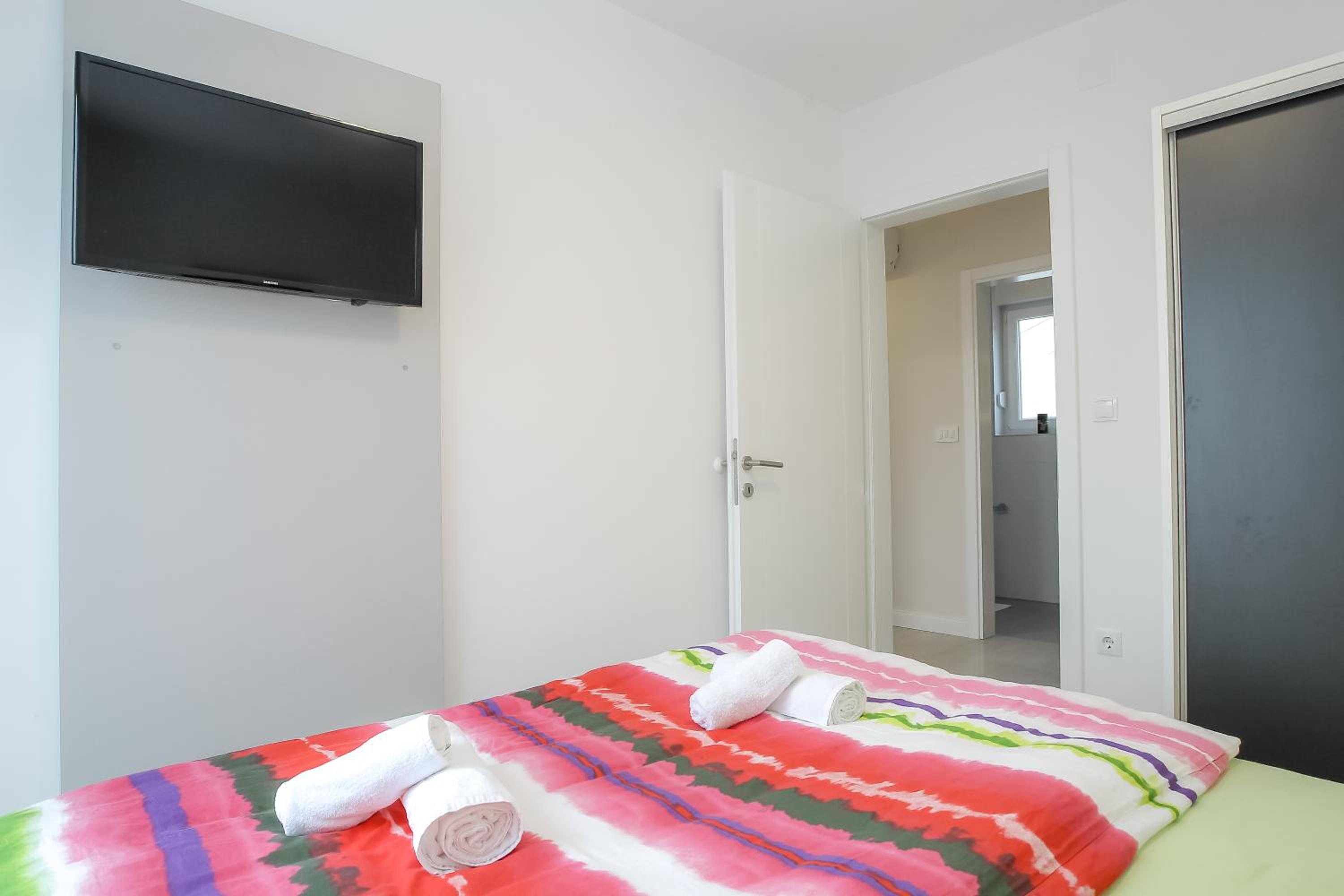 Two-Bedroom Apartment - Photo 35