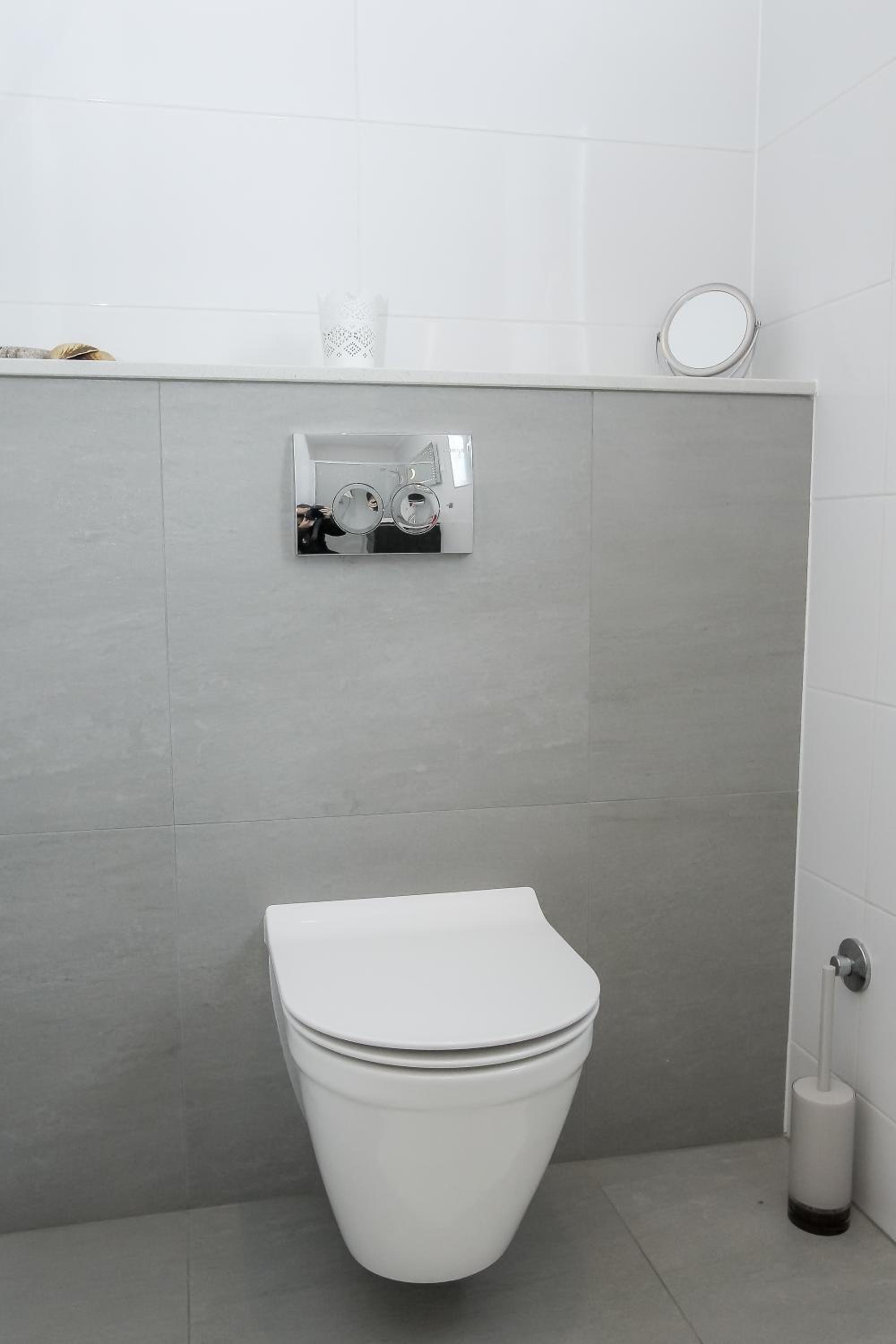 Two-Bedroom Apartment - Photo 16