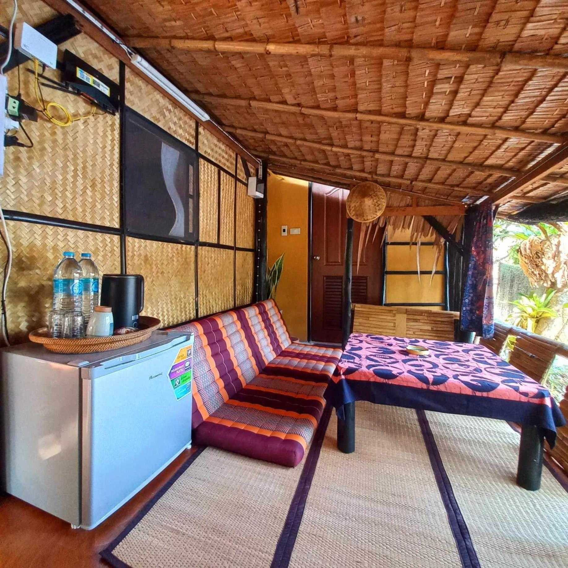 Bungalow with Garden View