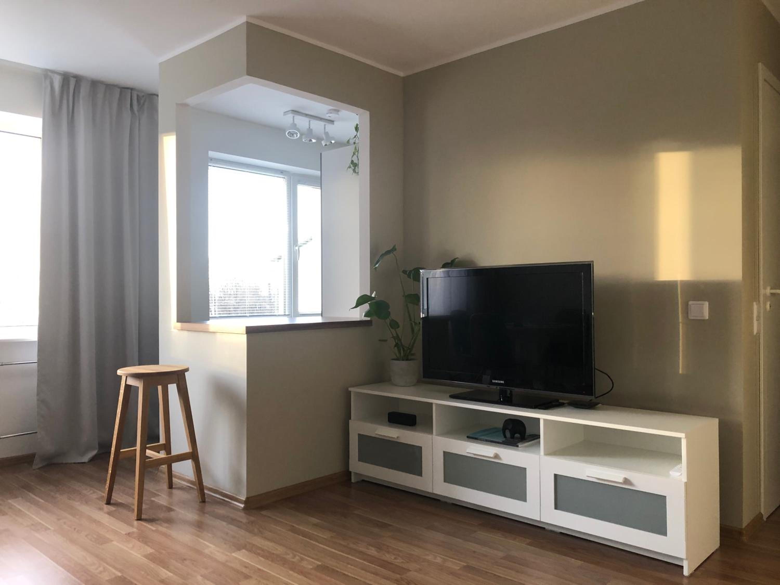 One-Bedroom Apartment photo 1