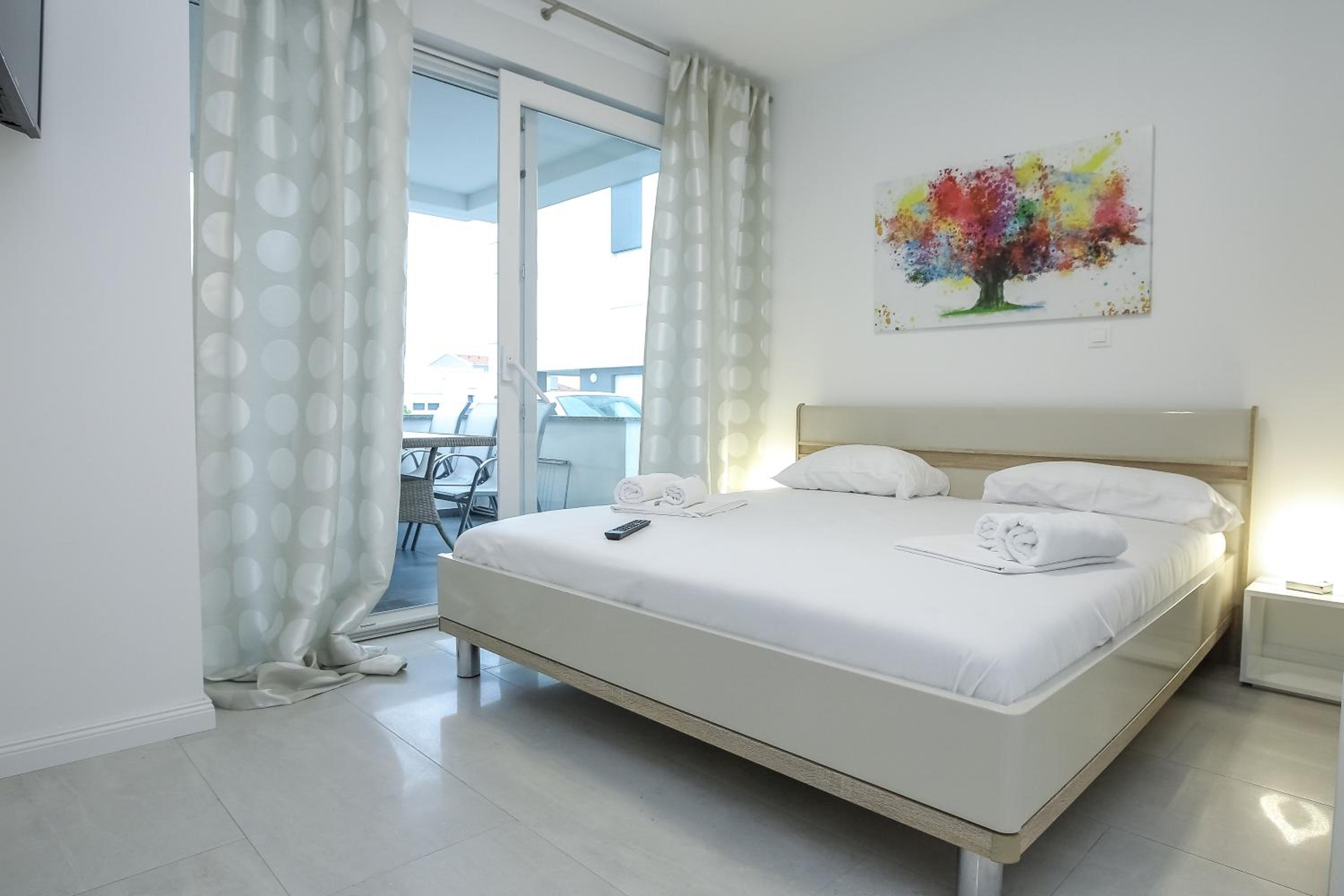 Two-Bedroom Apartment - Photo 3