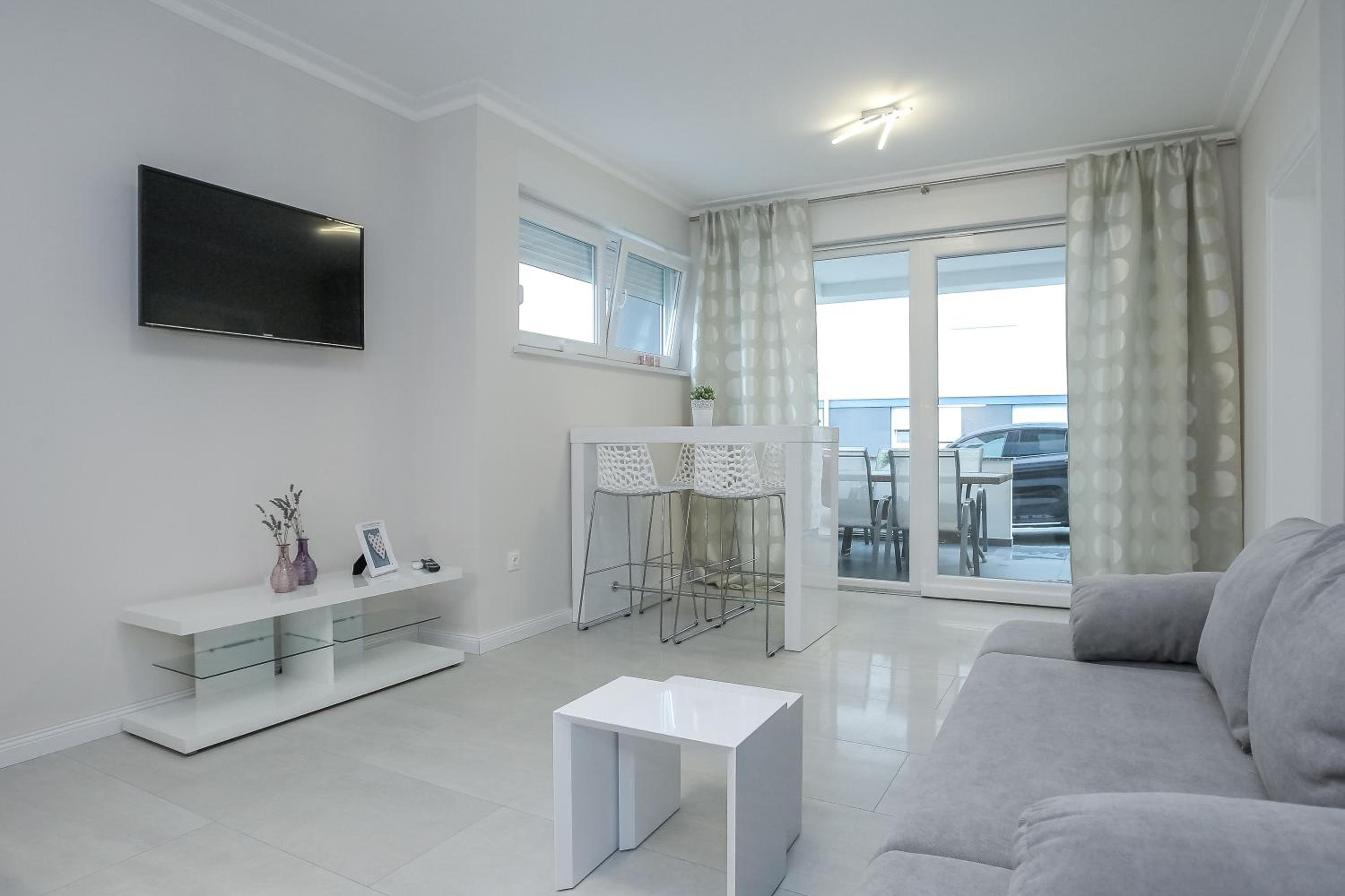 Two-Bedroom Apartment - Photo 28