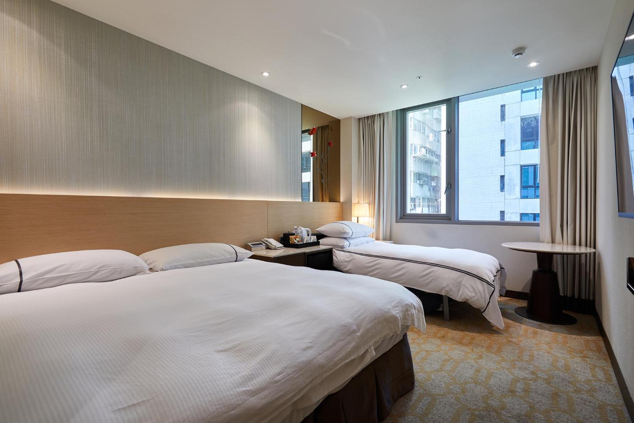 Triple Room