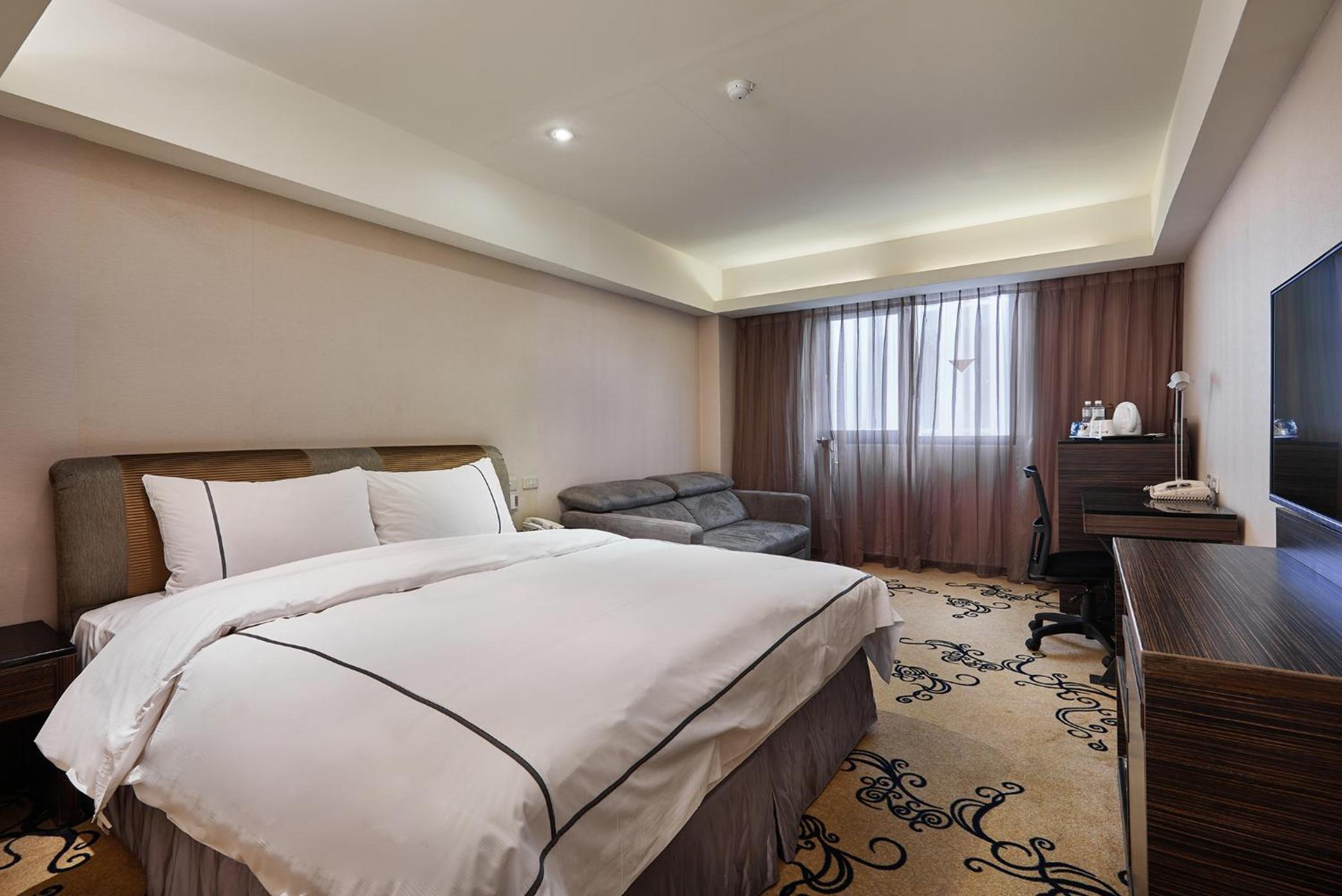 Deluxe Double Room with Bath