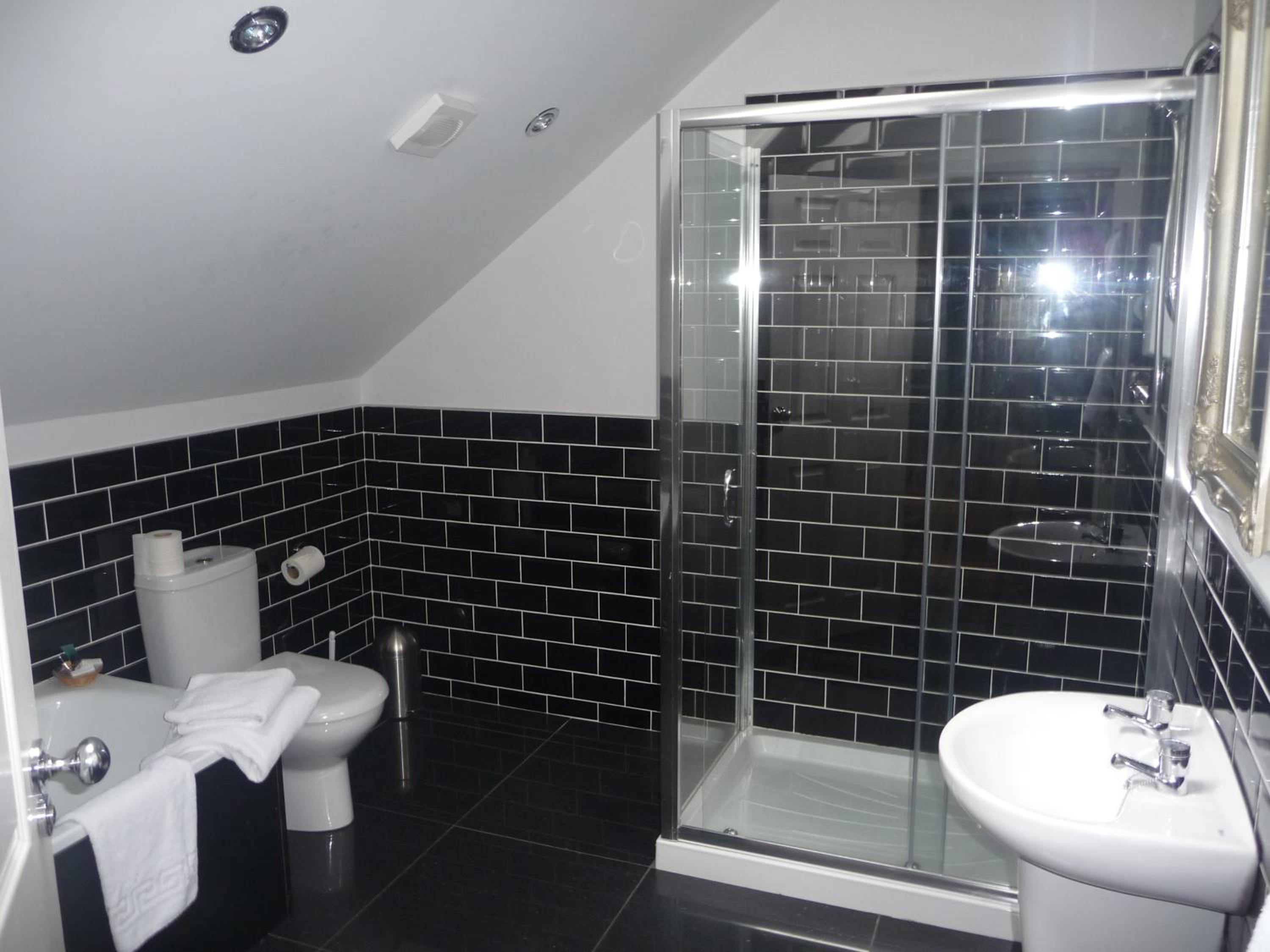 Double Room - Photo 3