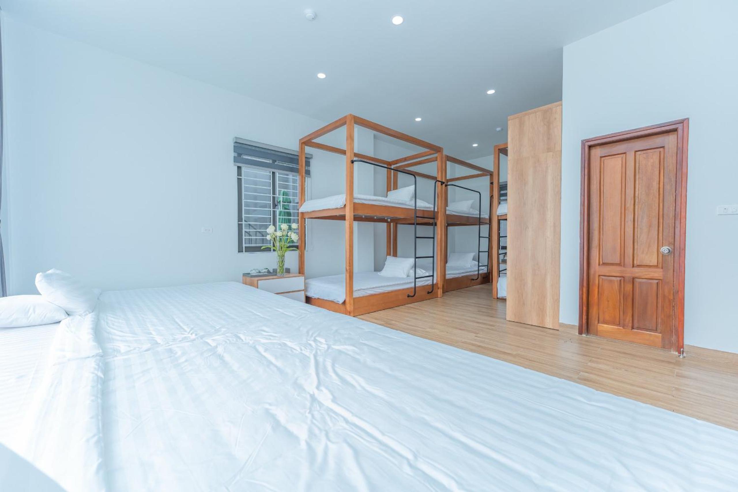 Mixed Dormitory Room