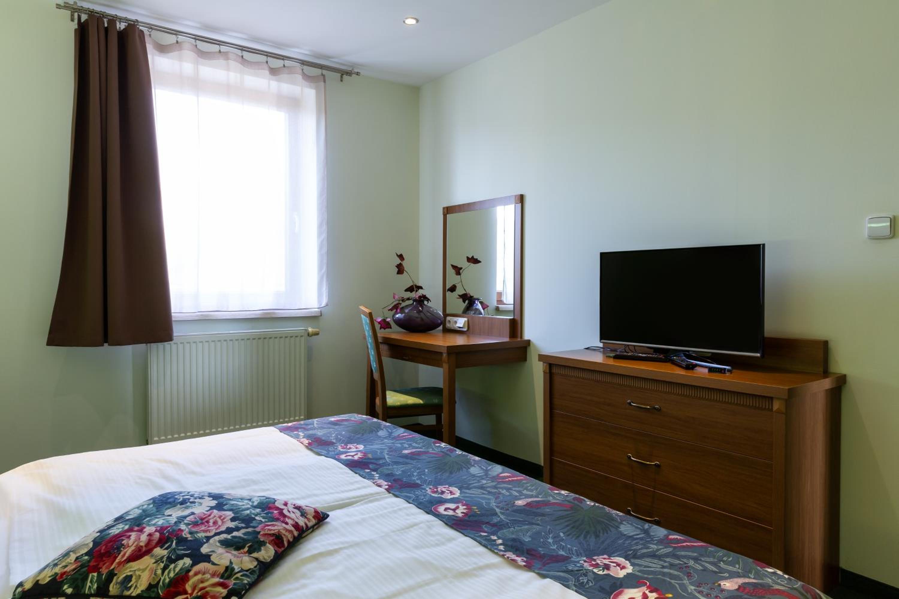Apartment - Photo 5