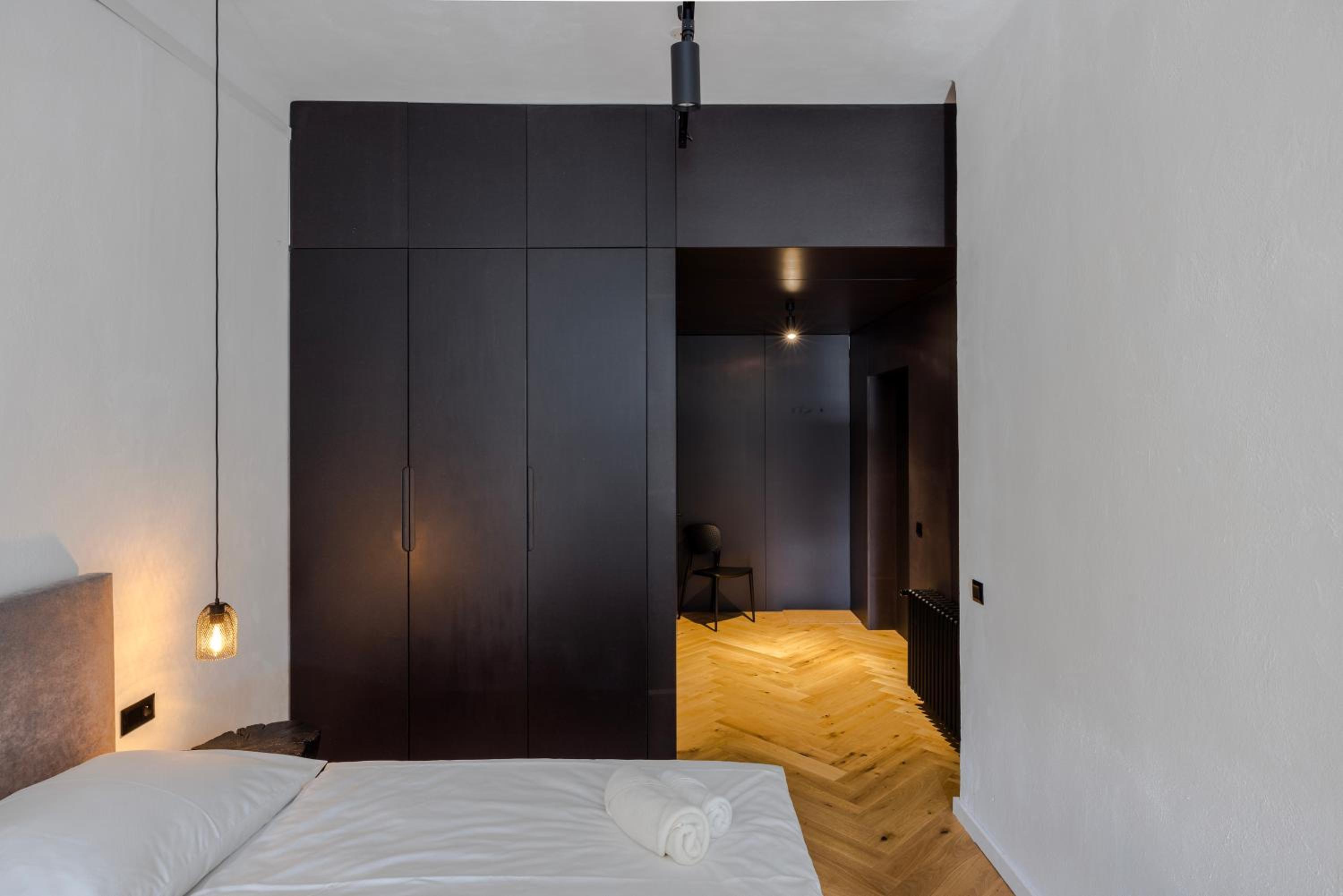 Deluxe Double Room with Extra Bed - Photo 1