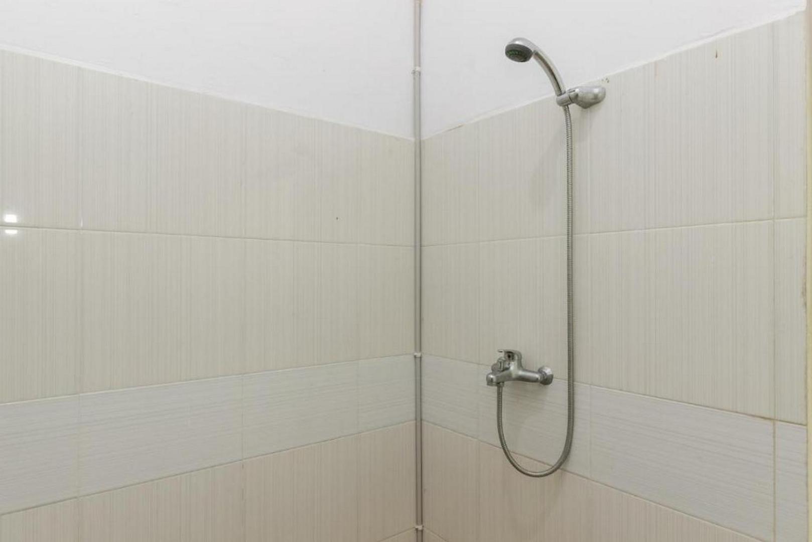 Standard Double Room - Photo 6