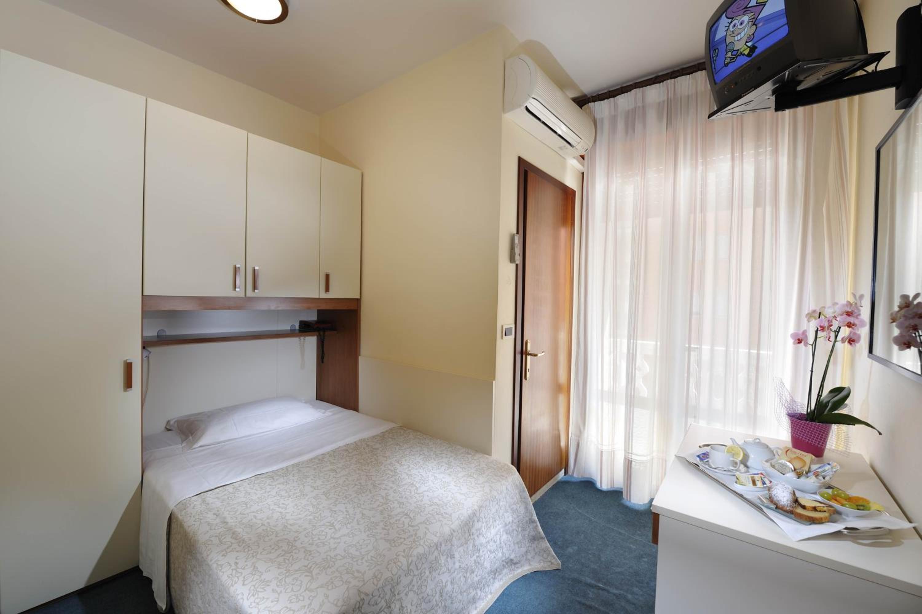 Comfort Single Room