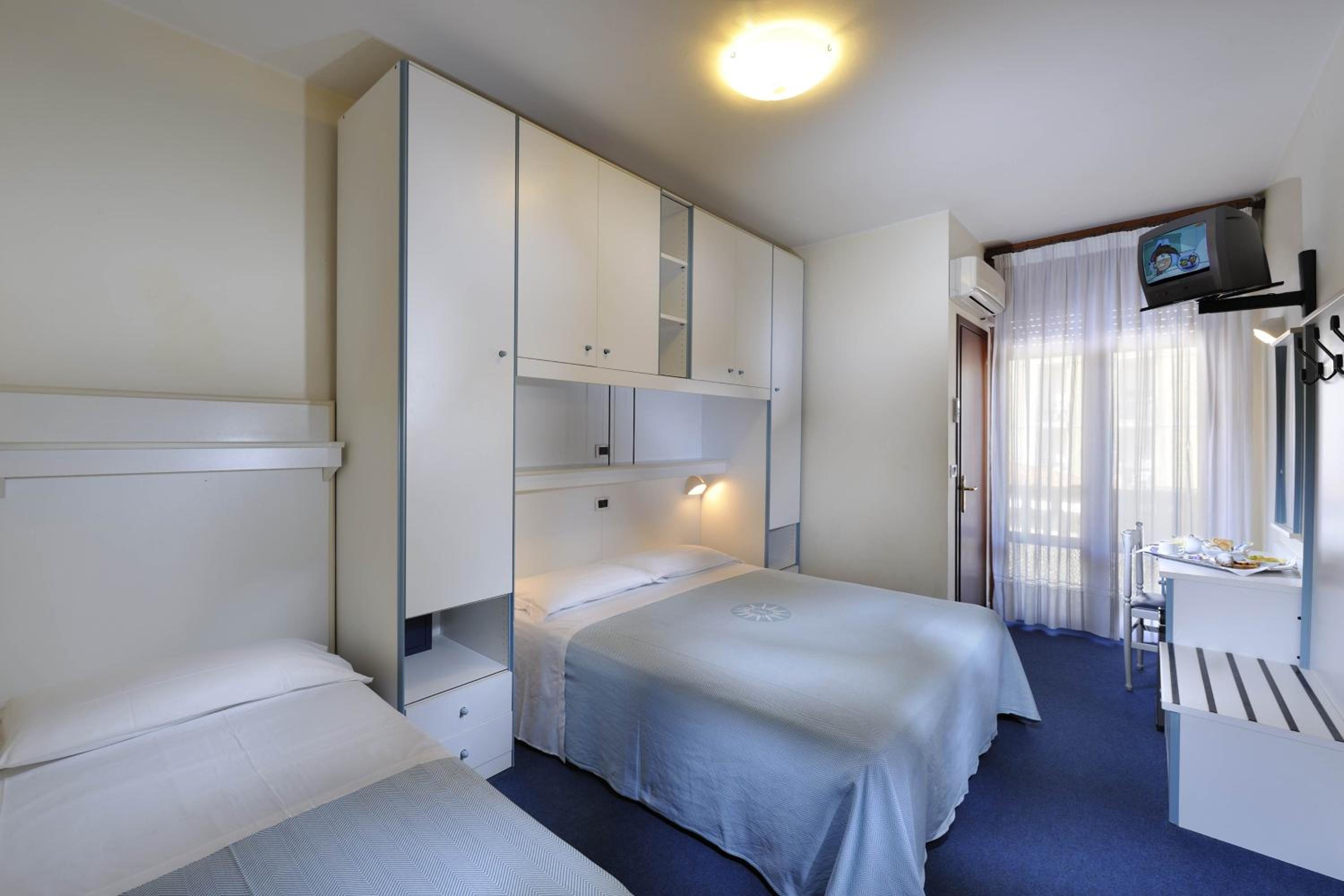 Classic Triple Room photo 3