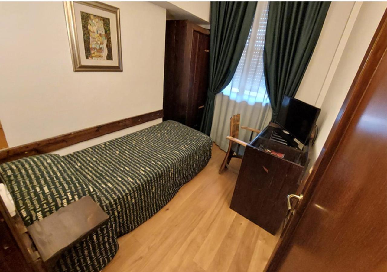 Standard Quadruple Room photo 2