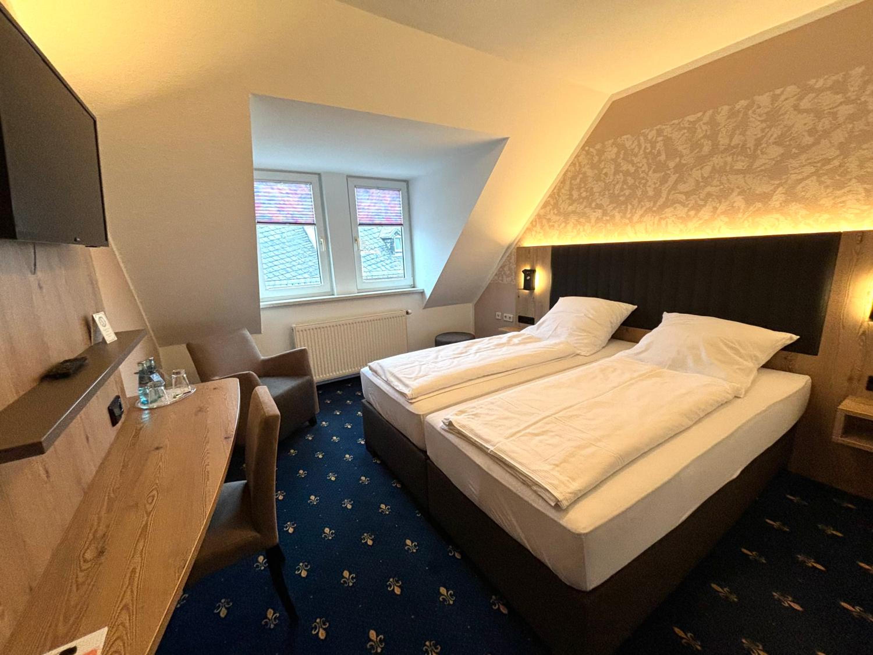 Double Room - Photo 4