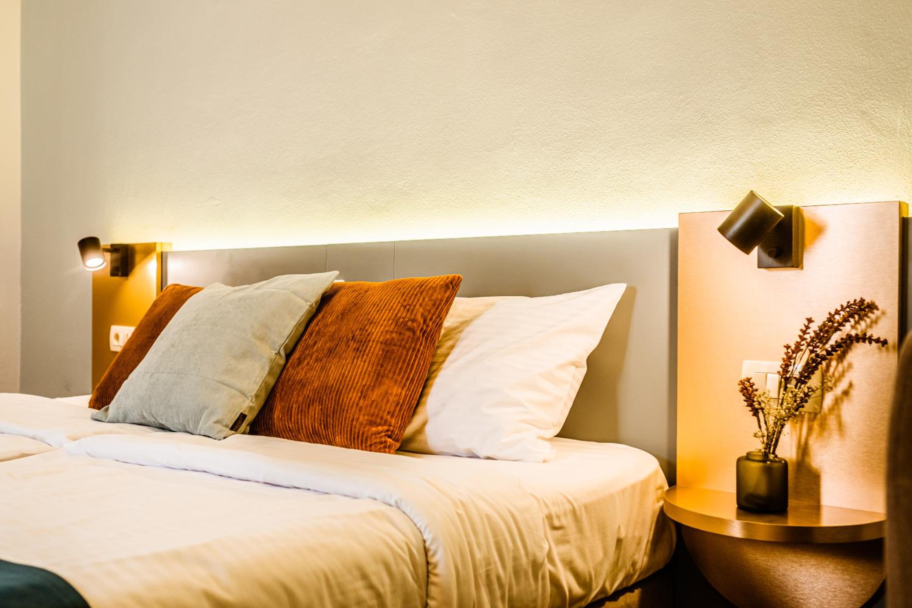 Economy Double Room - Photo 8