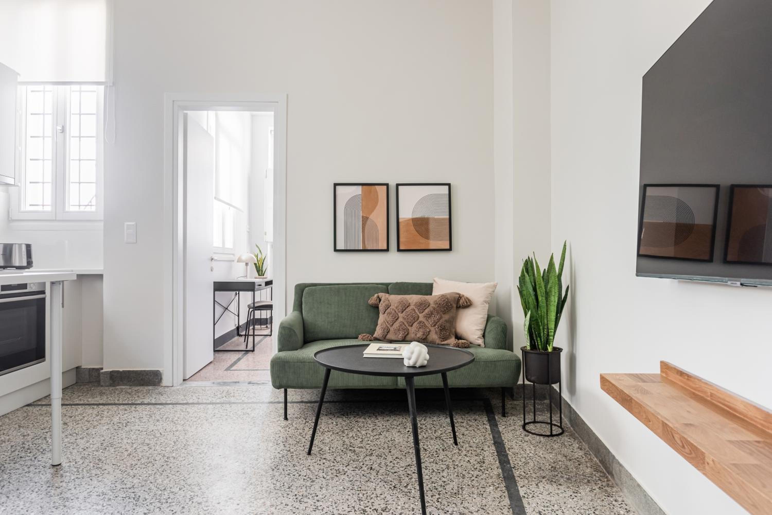 One-Bedroom Apartment