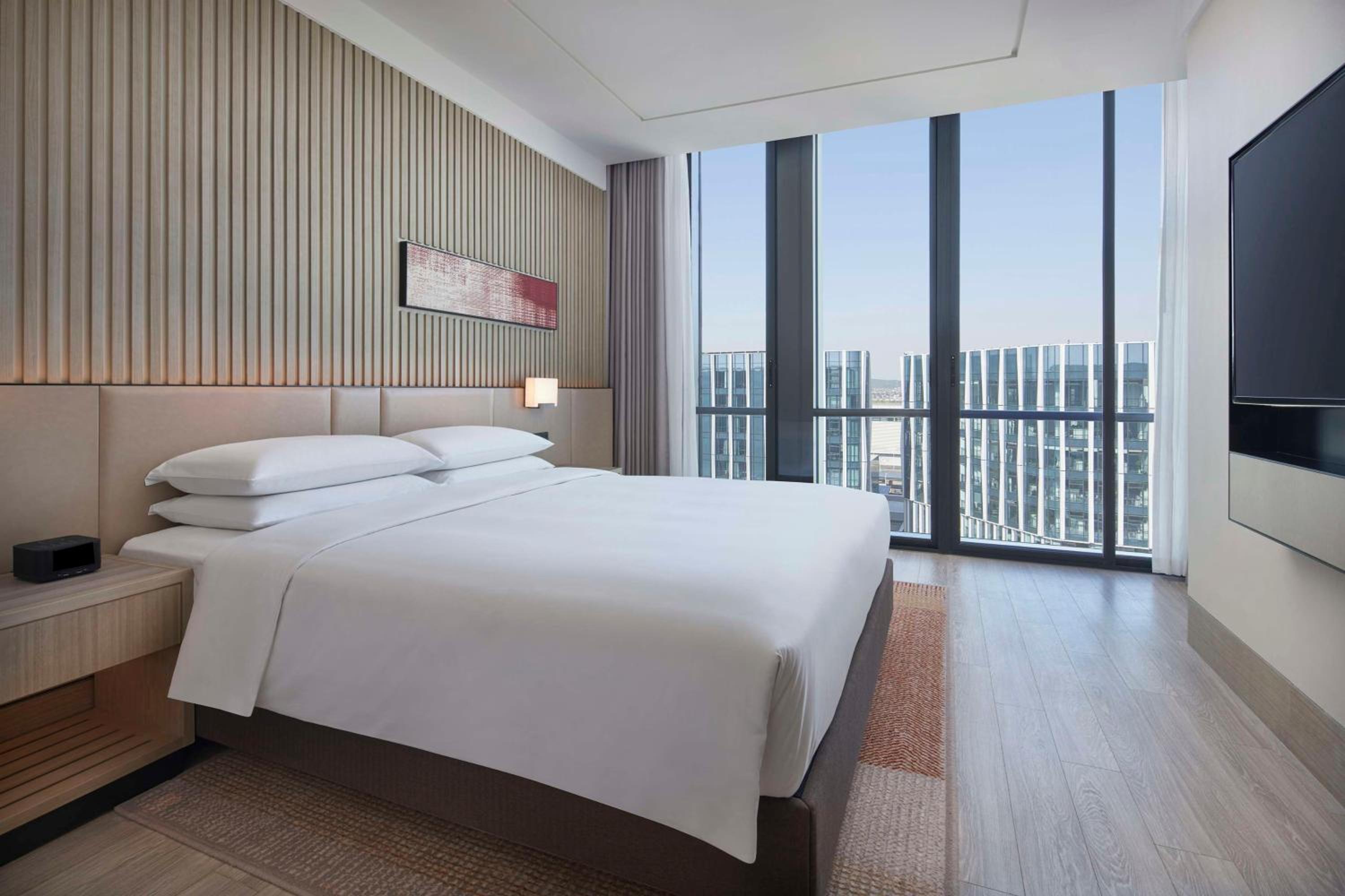 King Suite with Sofa Bed photo 1