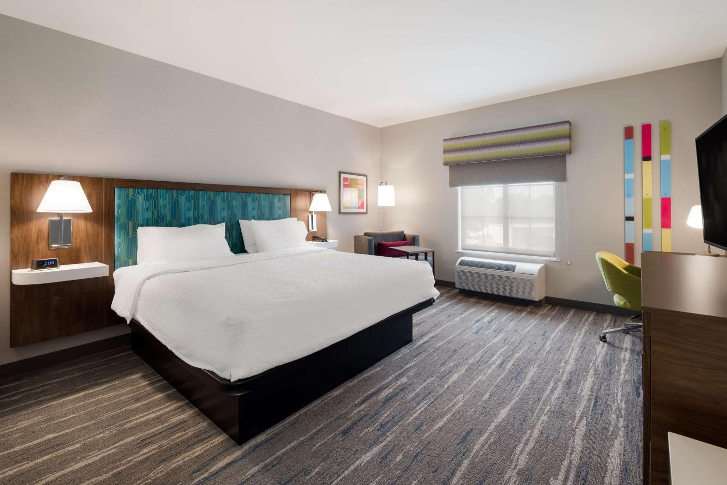 Standard King Room - Photo 1