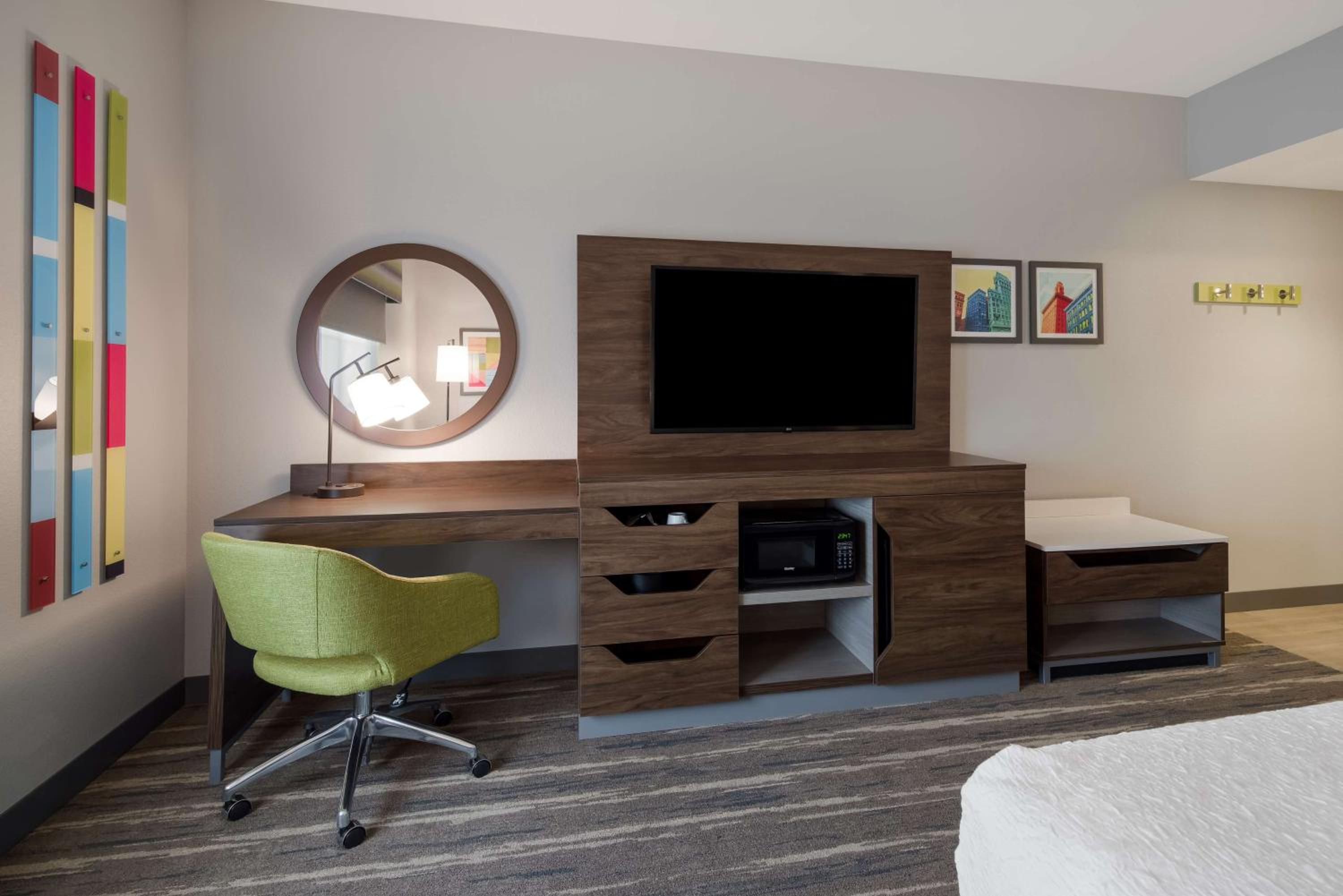 Standard King Room - Photo 2