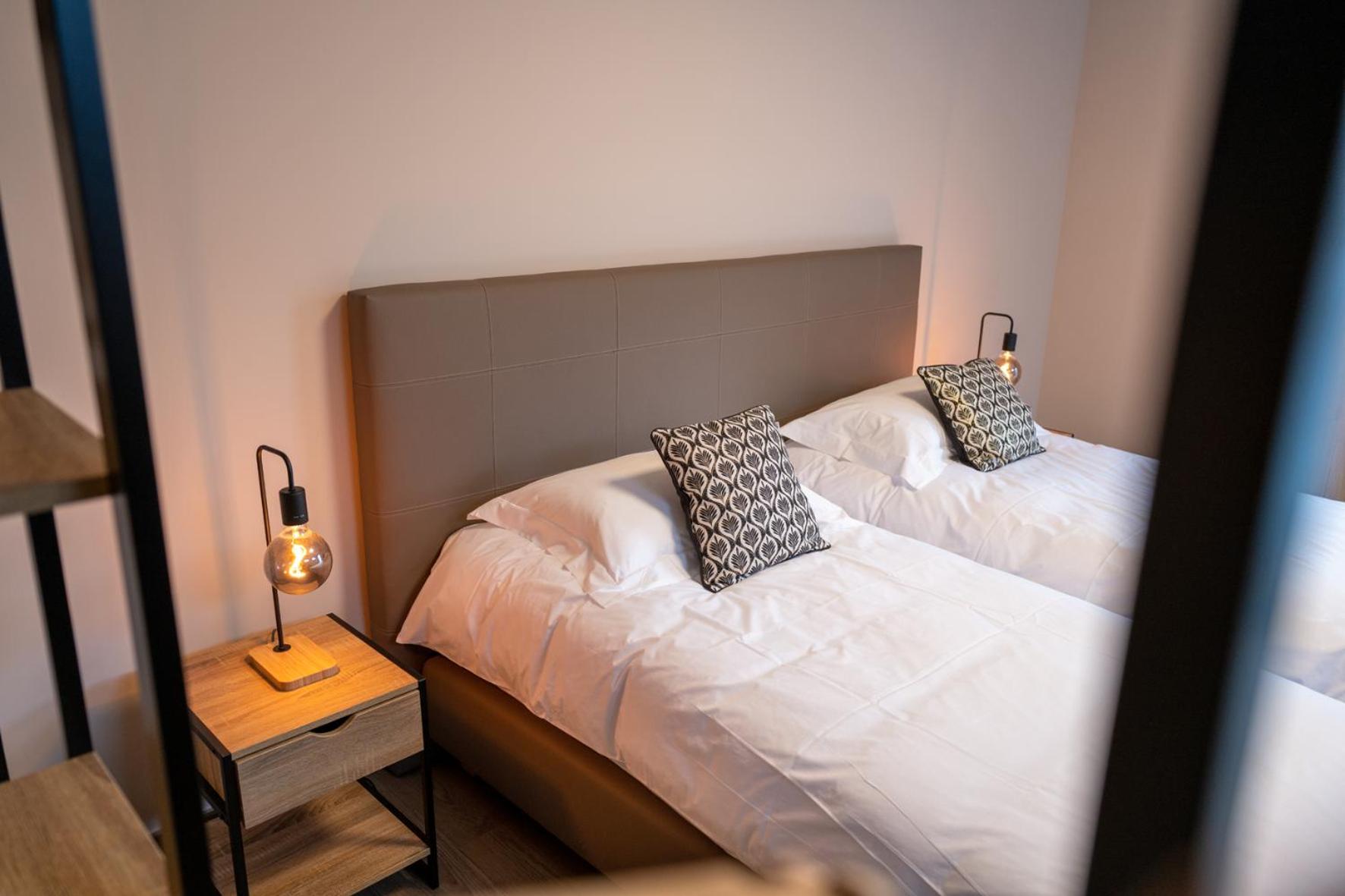 Twin Room - Photo 5
