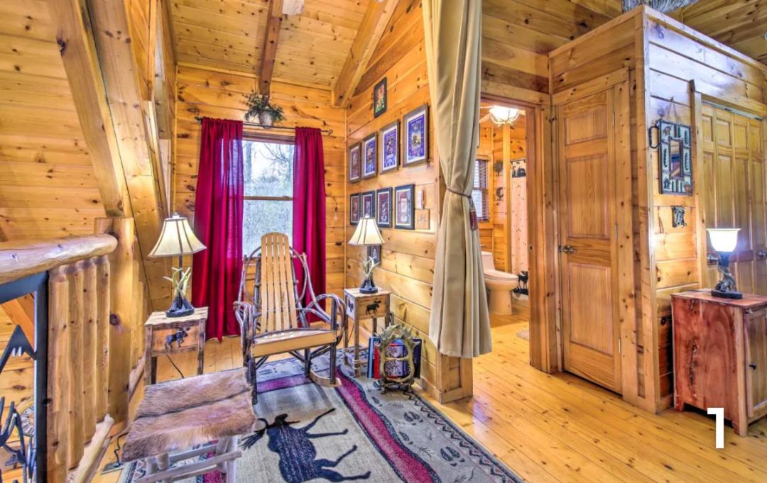 Two-Bedroom House photo 2