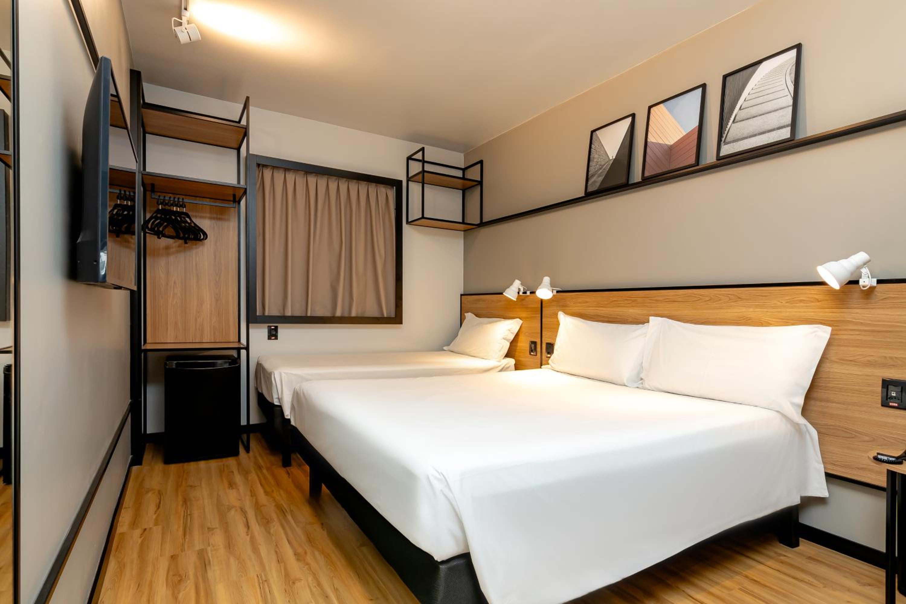 Double Room with Extra Child Bed photo 2