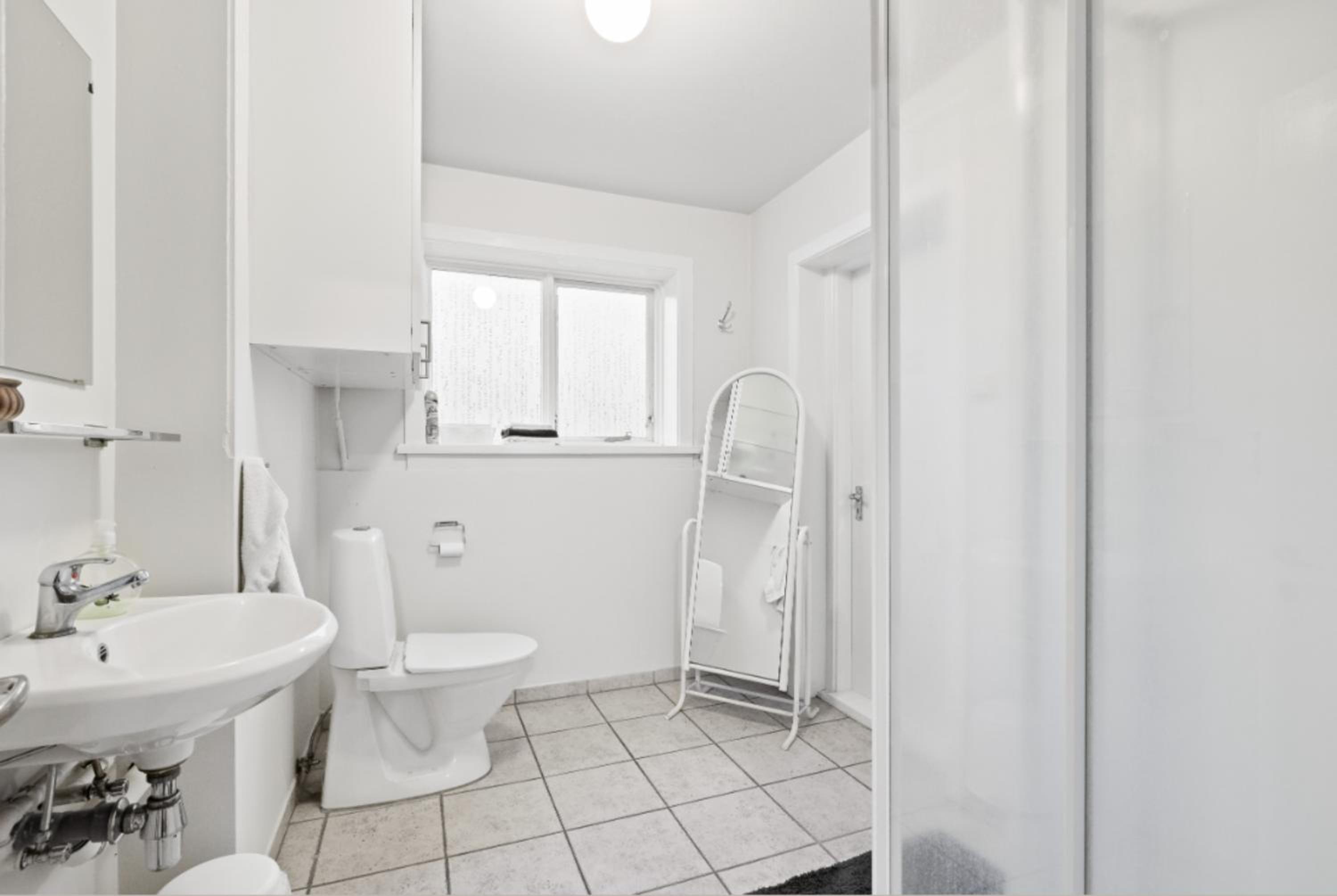 Quadruple Room with Shared Bathroom photo 3
