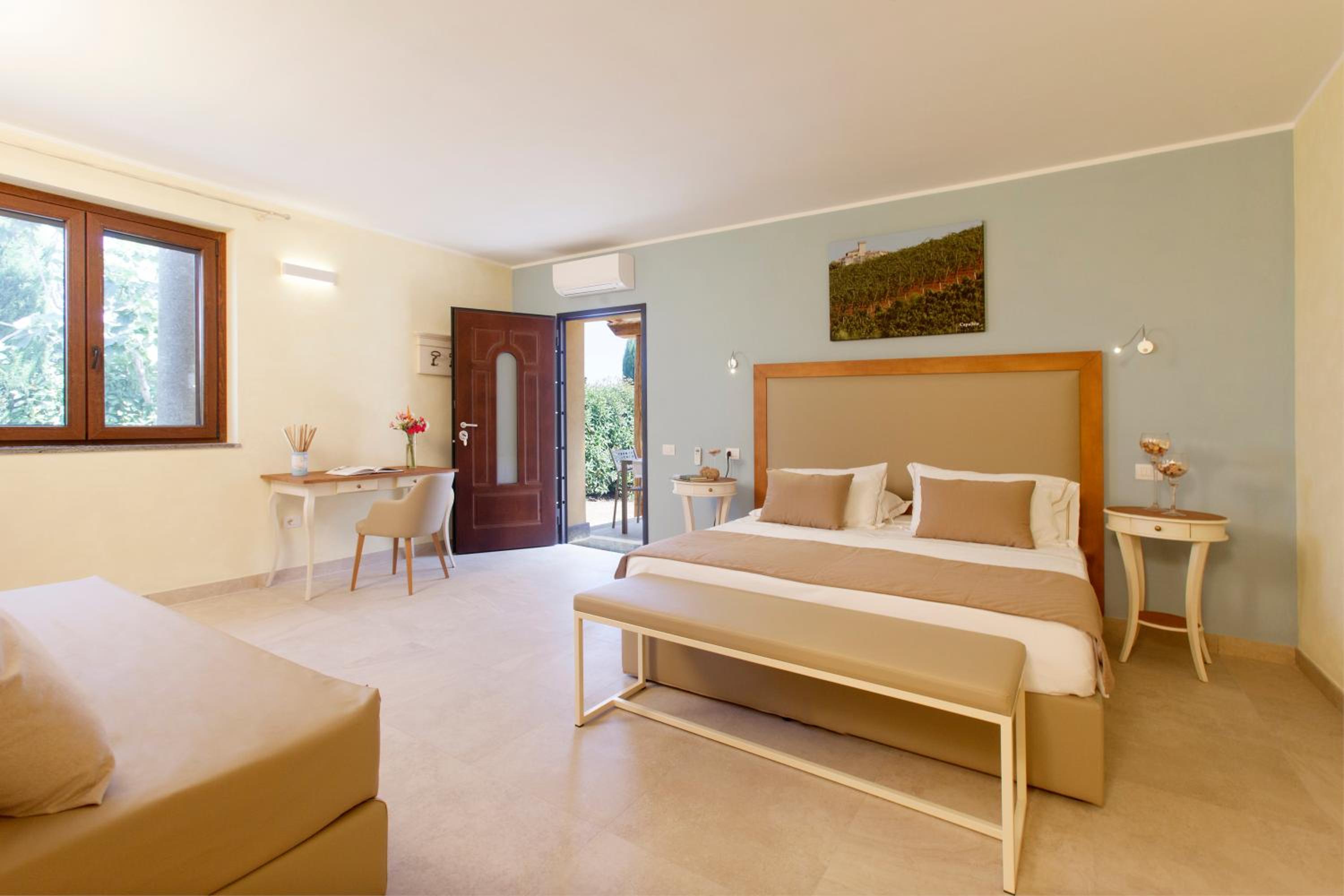 Deluxe Double or Twin Room photo 1
