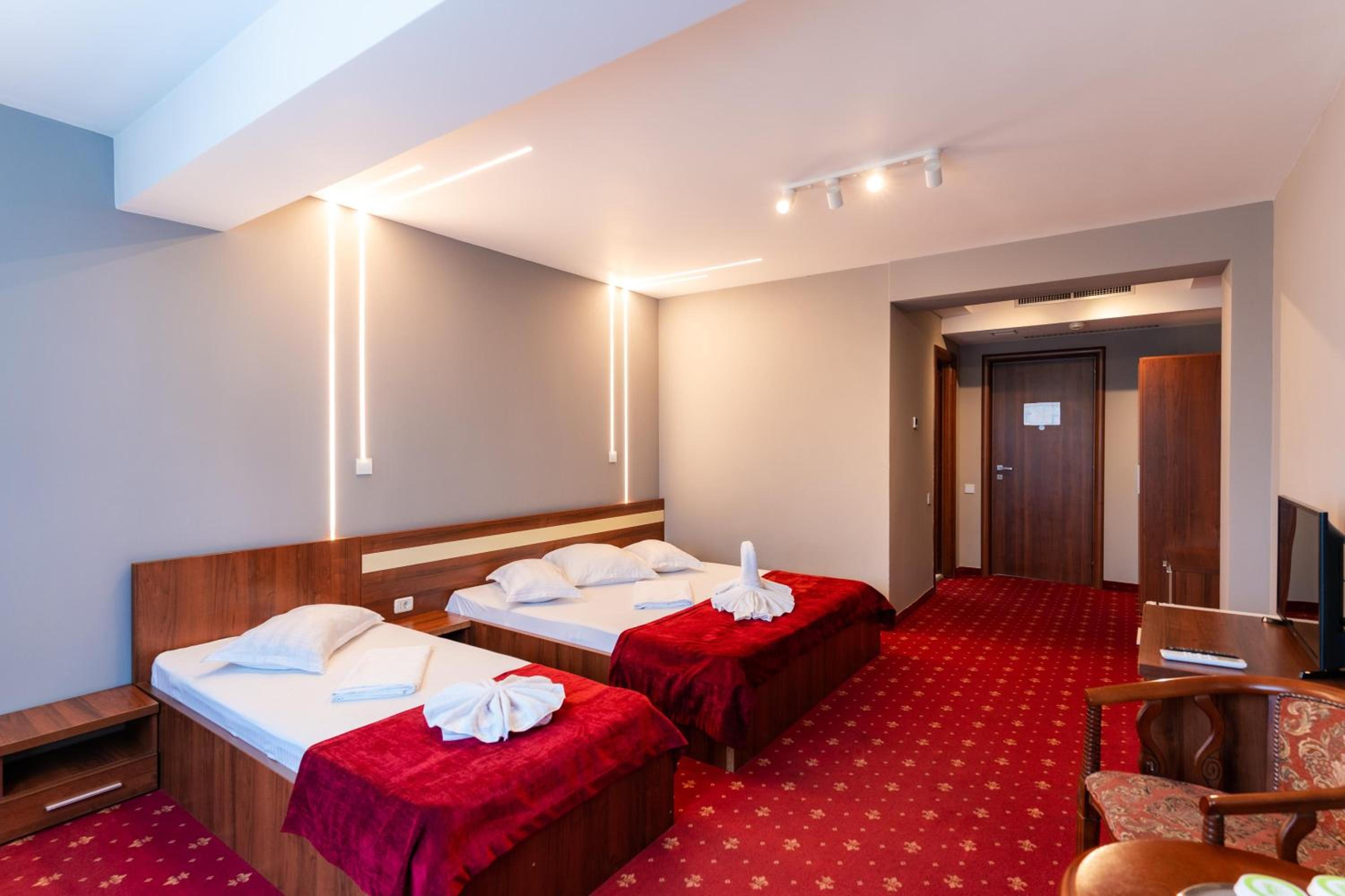 Classic Triple Room - Photo 1