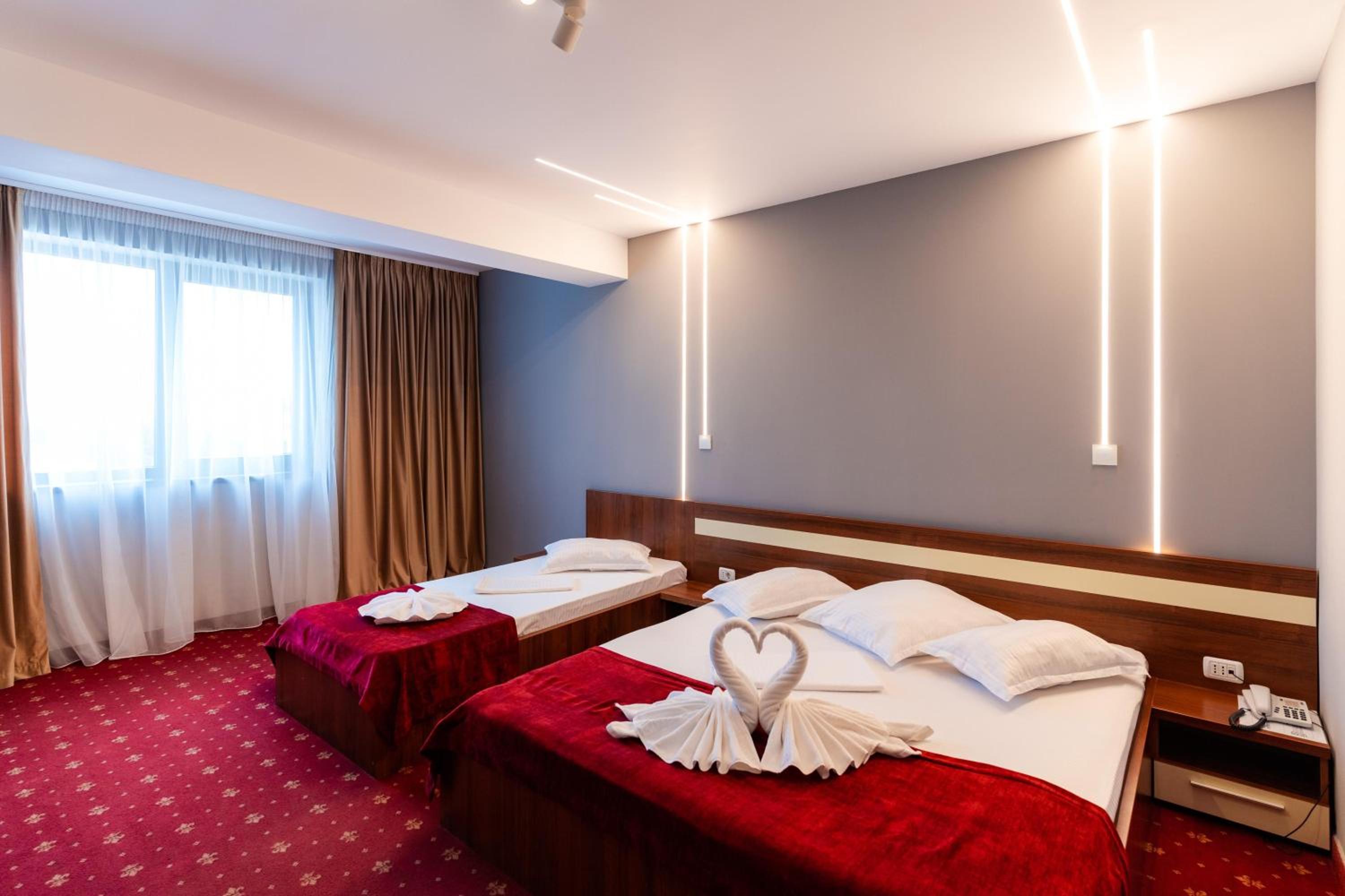 Classic Triple Room - Photo 7