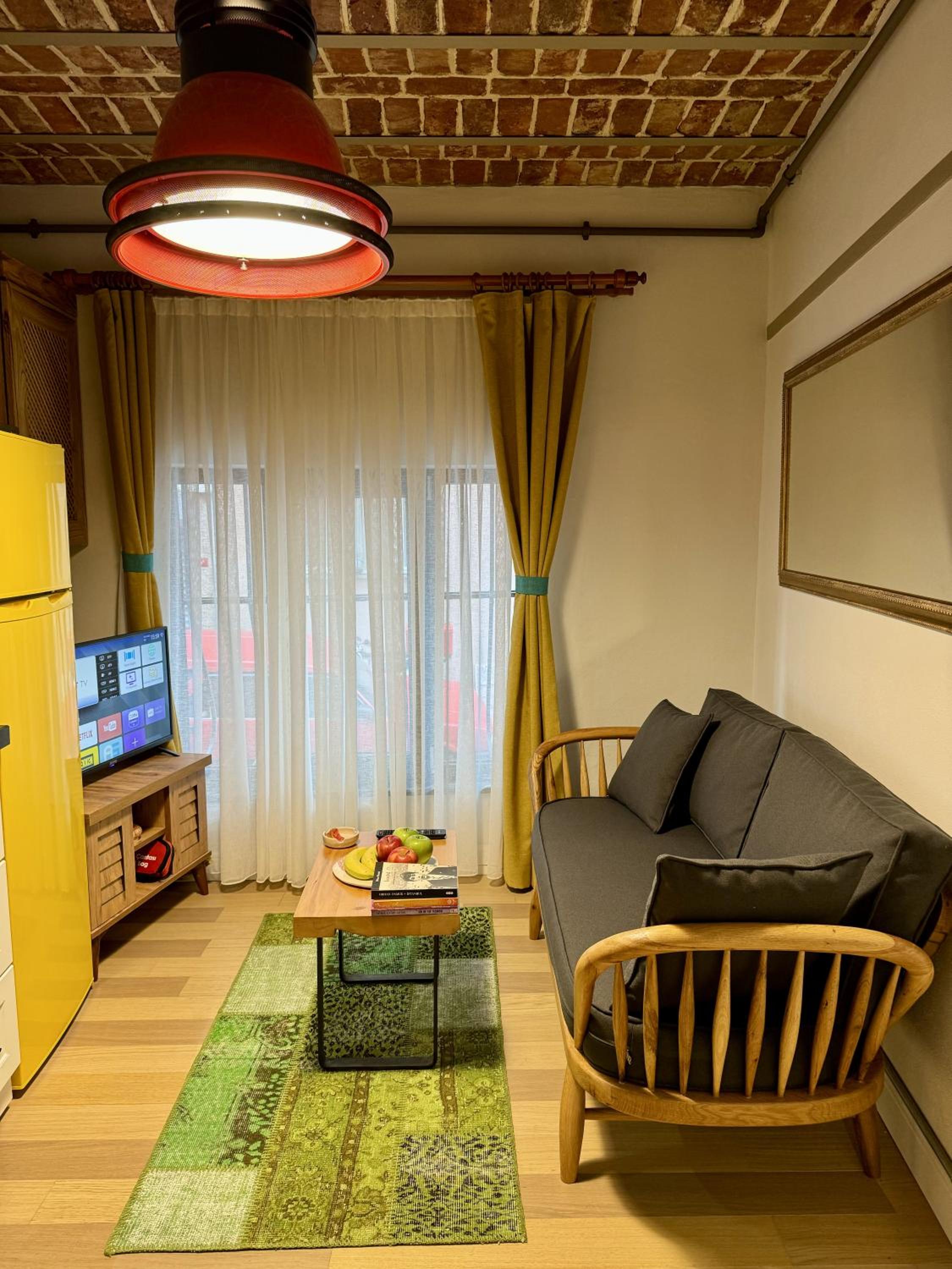 Standard Suite photo 2