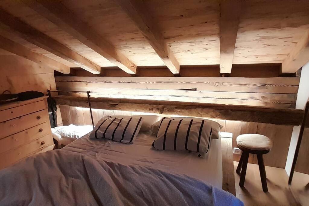 Two-Bedroom House photo 2