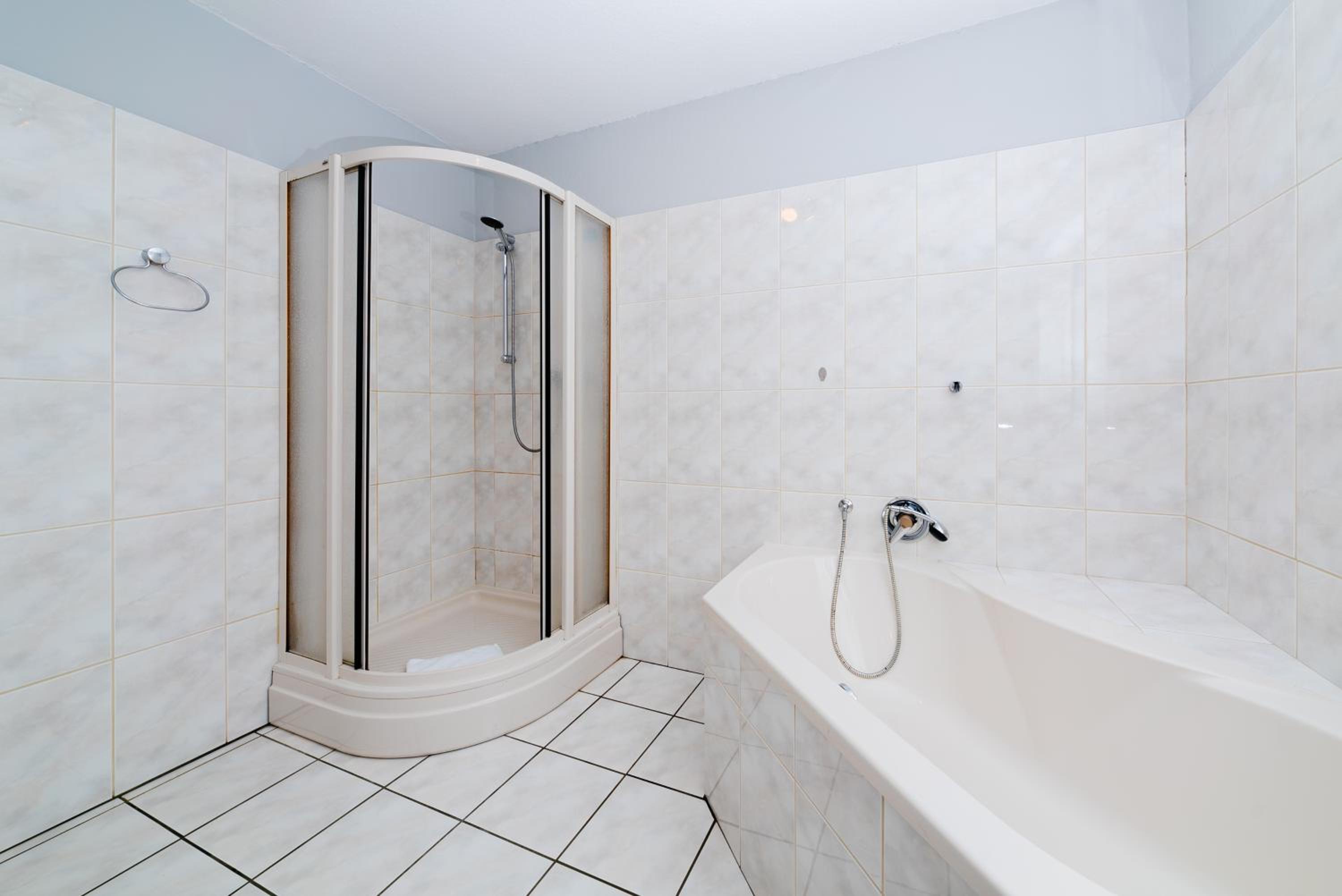 Two-Bedroom Apartment - Photo 10