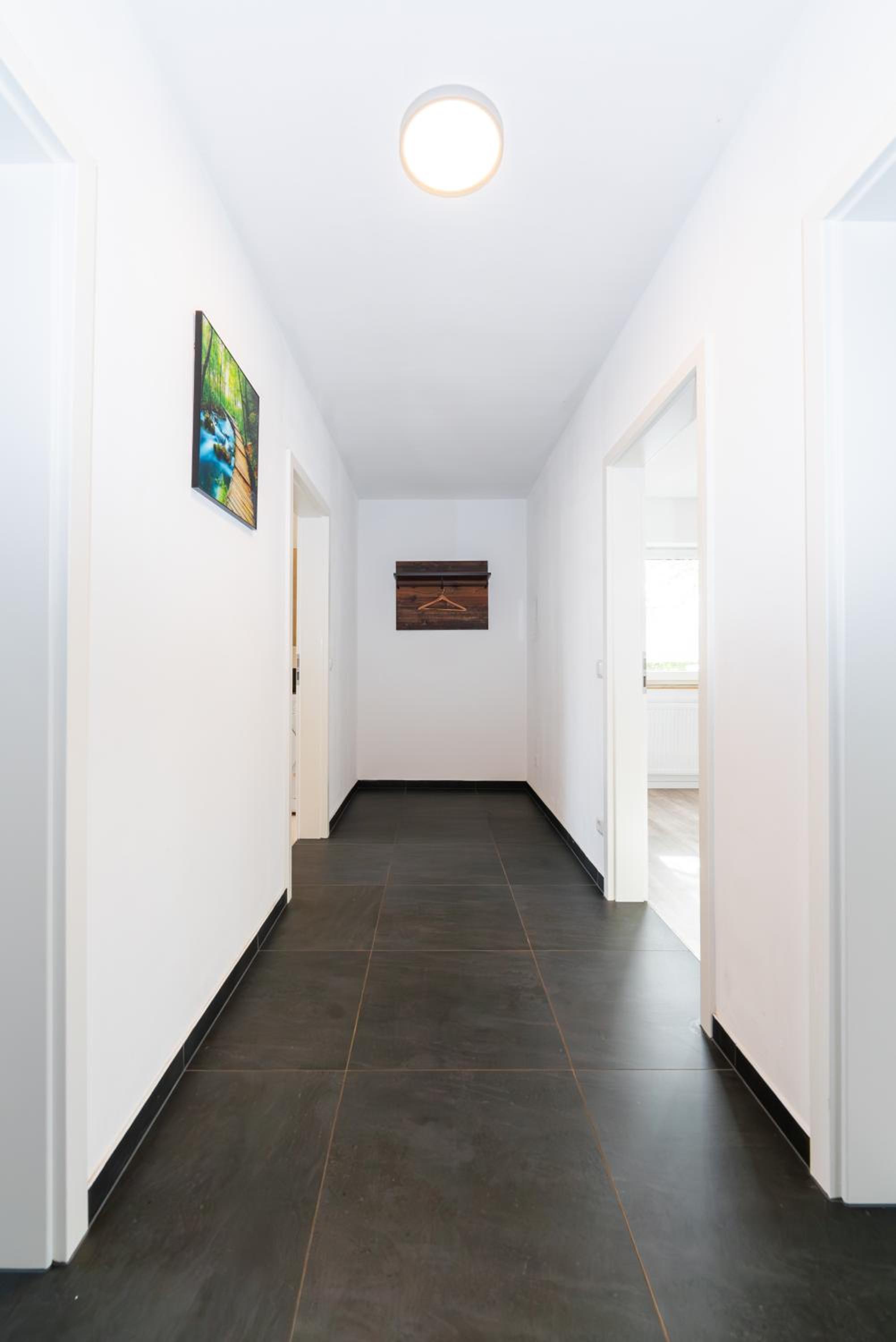 One-Bedroom Apartment - Photo 9
