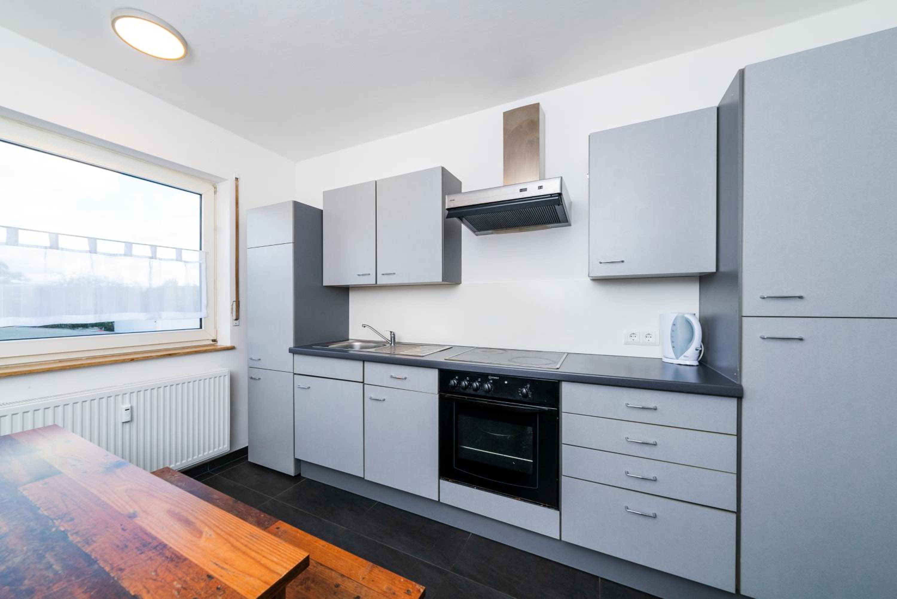 One-Bedroom Apartment - Photo 8