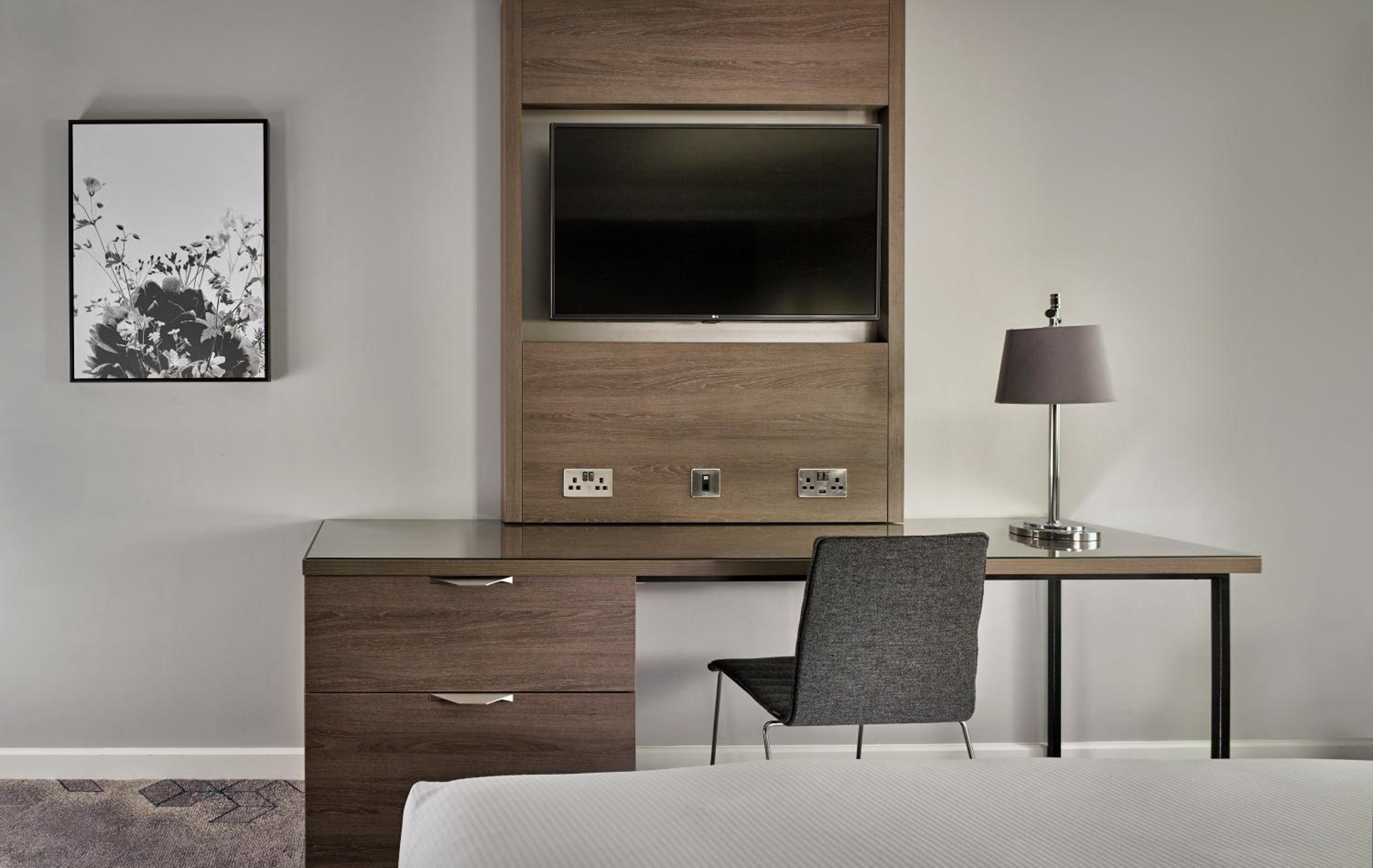 Queen Room - Accessible - Photo 3