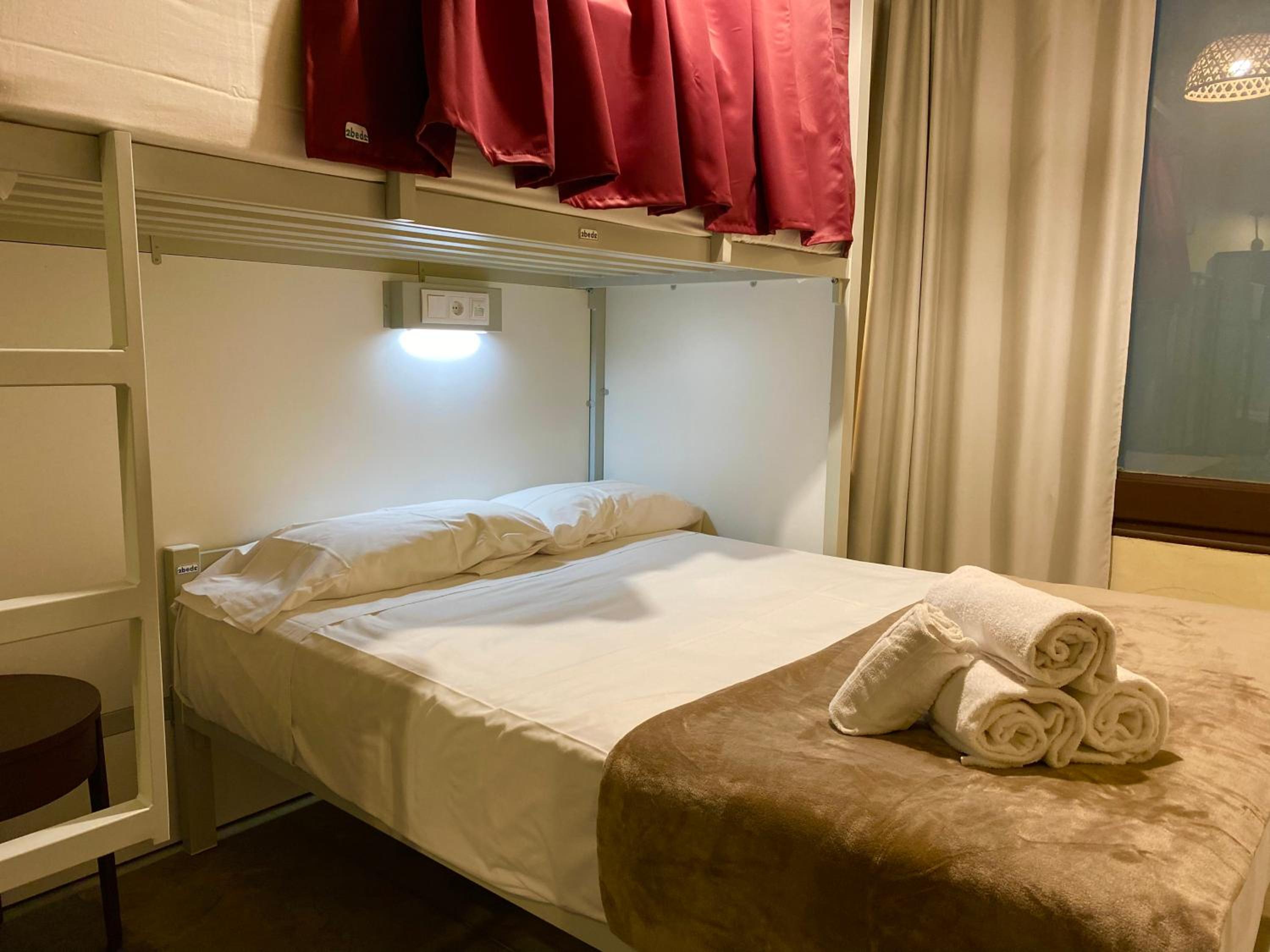 Triple Room with Shared Bathroom photo 3