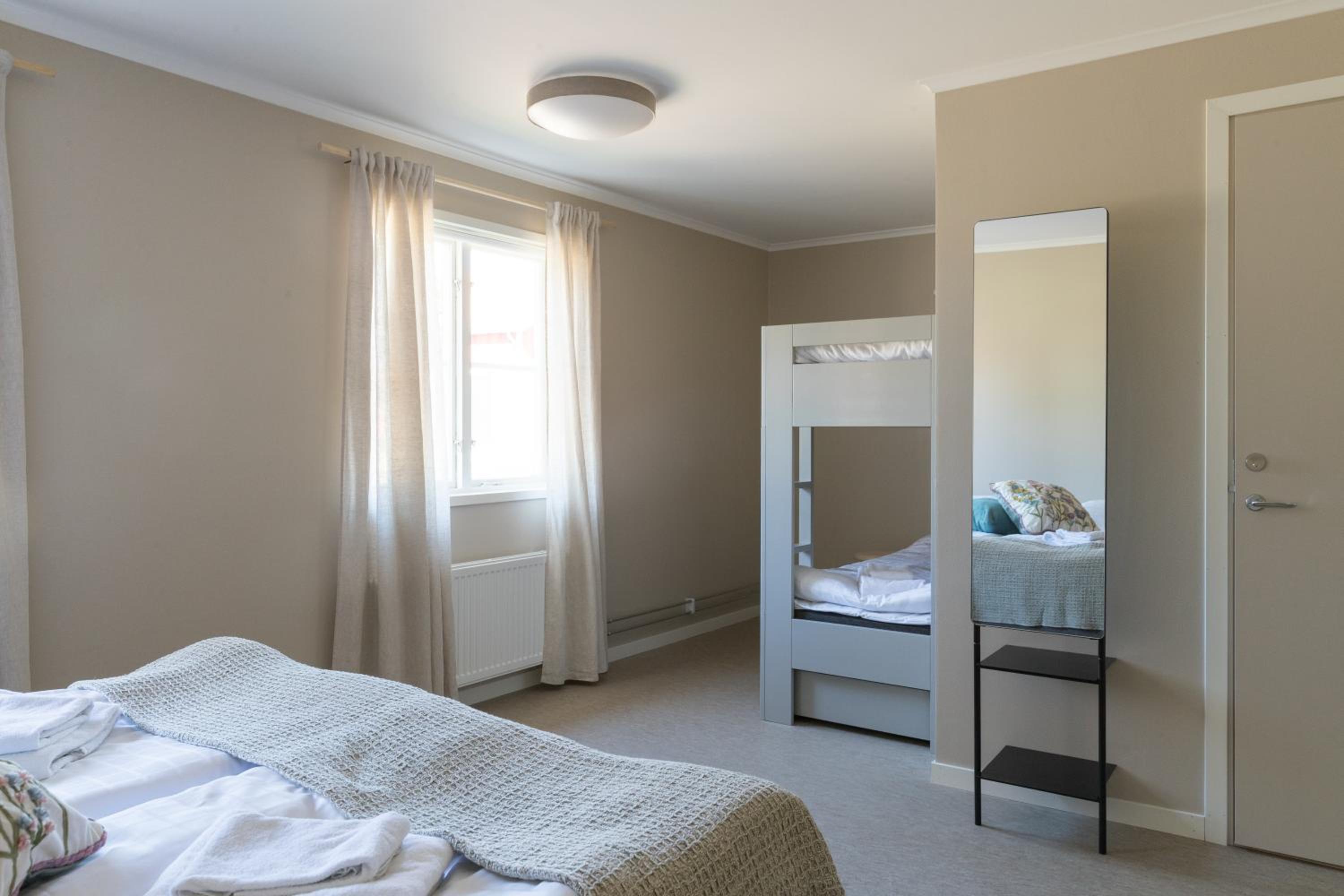 Standard Quadruple Room - Photo 7